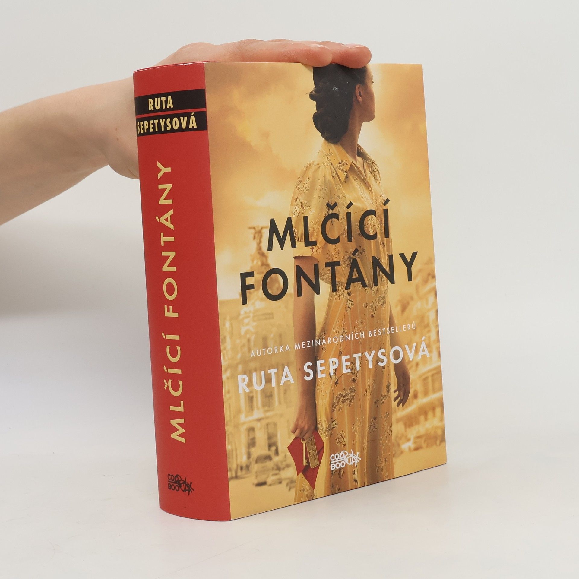 Ruta Sepetys Mlčící fontány