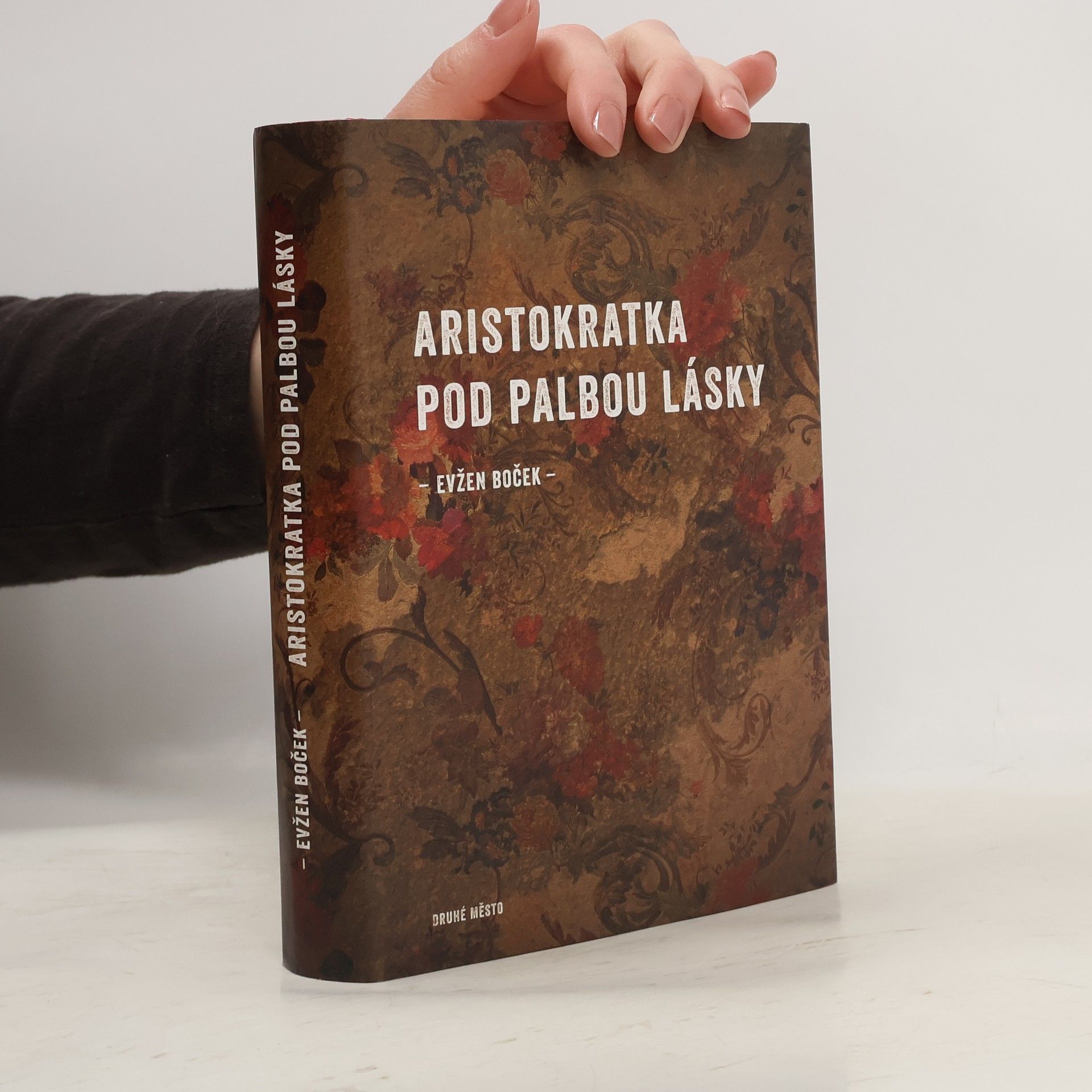 Evžen Boček Aristokratka pod palbou lásky