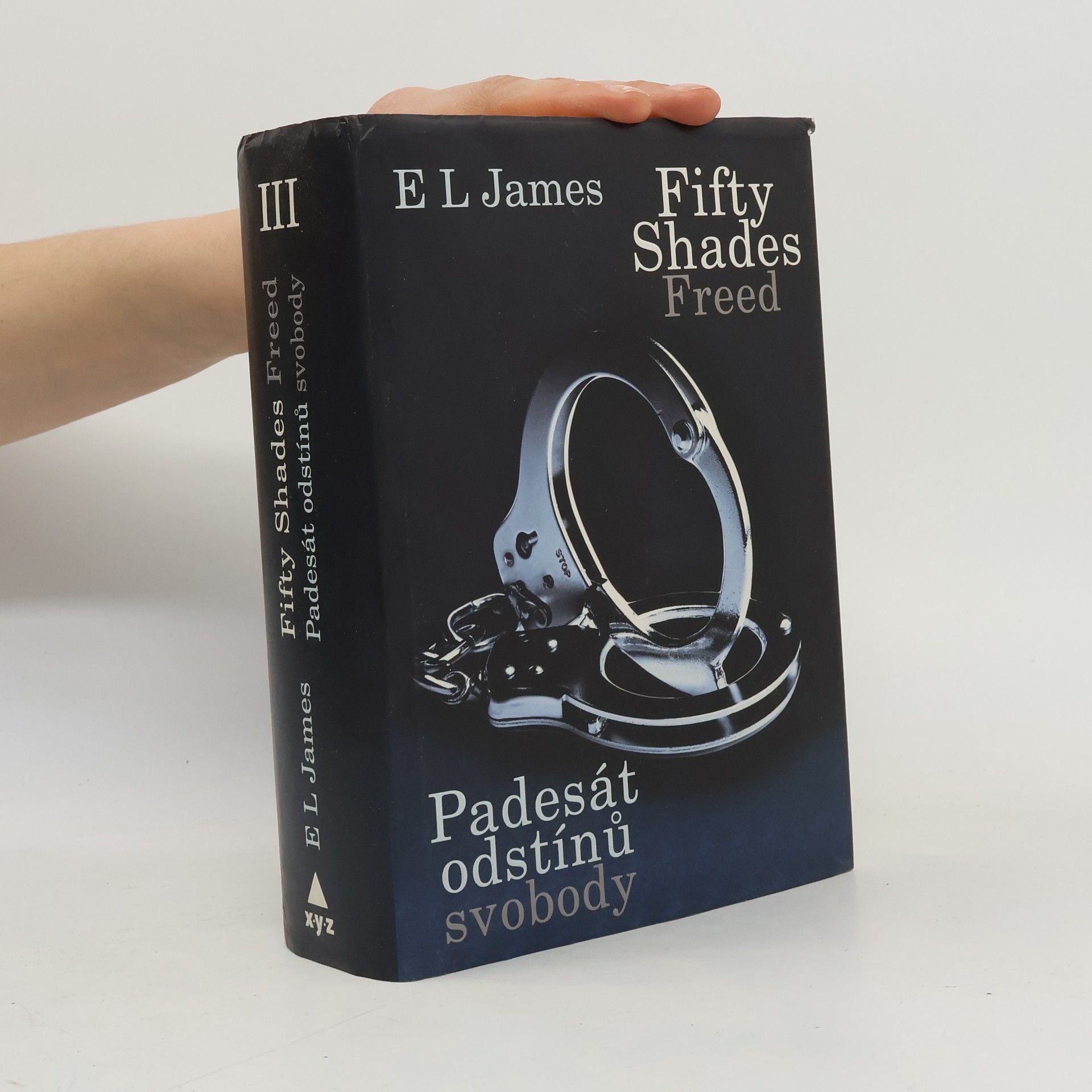 E. L. James Padesát odstínů svobody