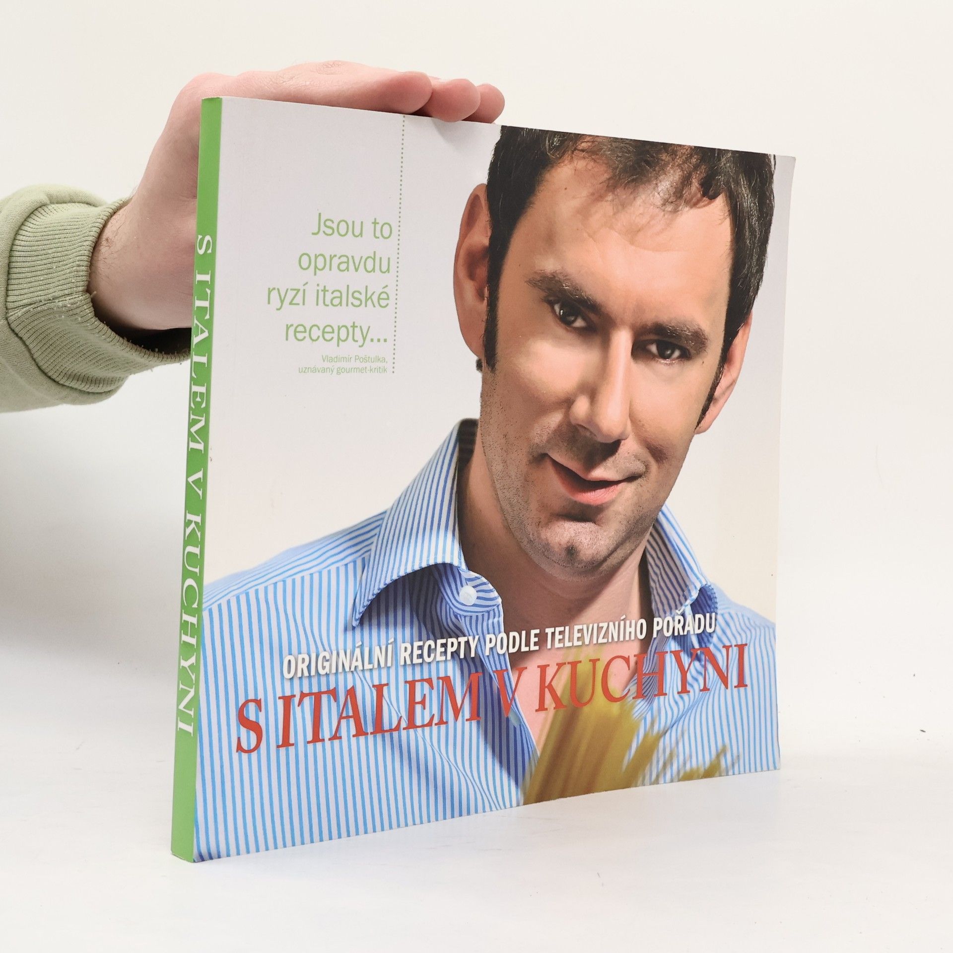 Emanuele Ridi S Italem v kuchyni