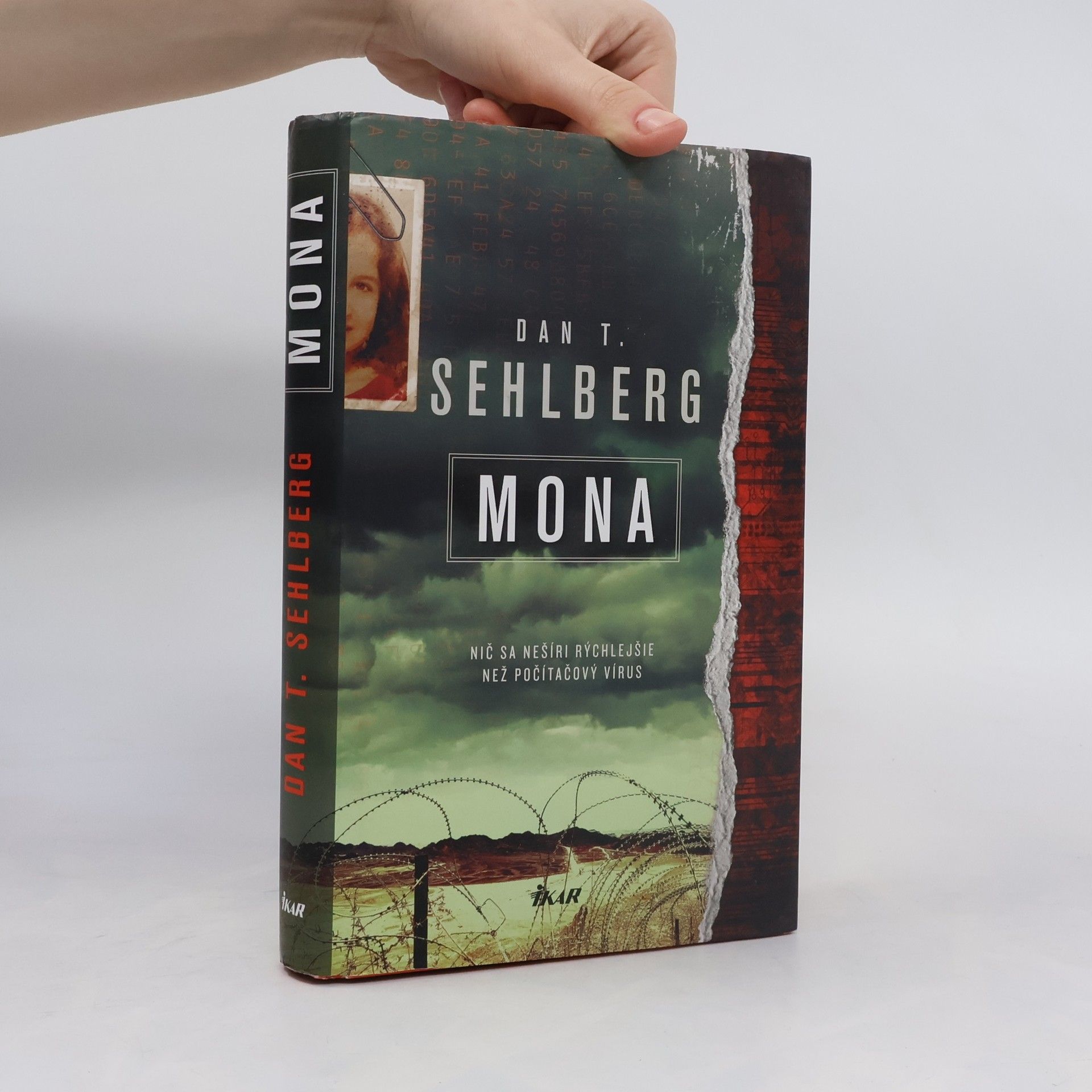 Dan T. Sehlberg Mona