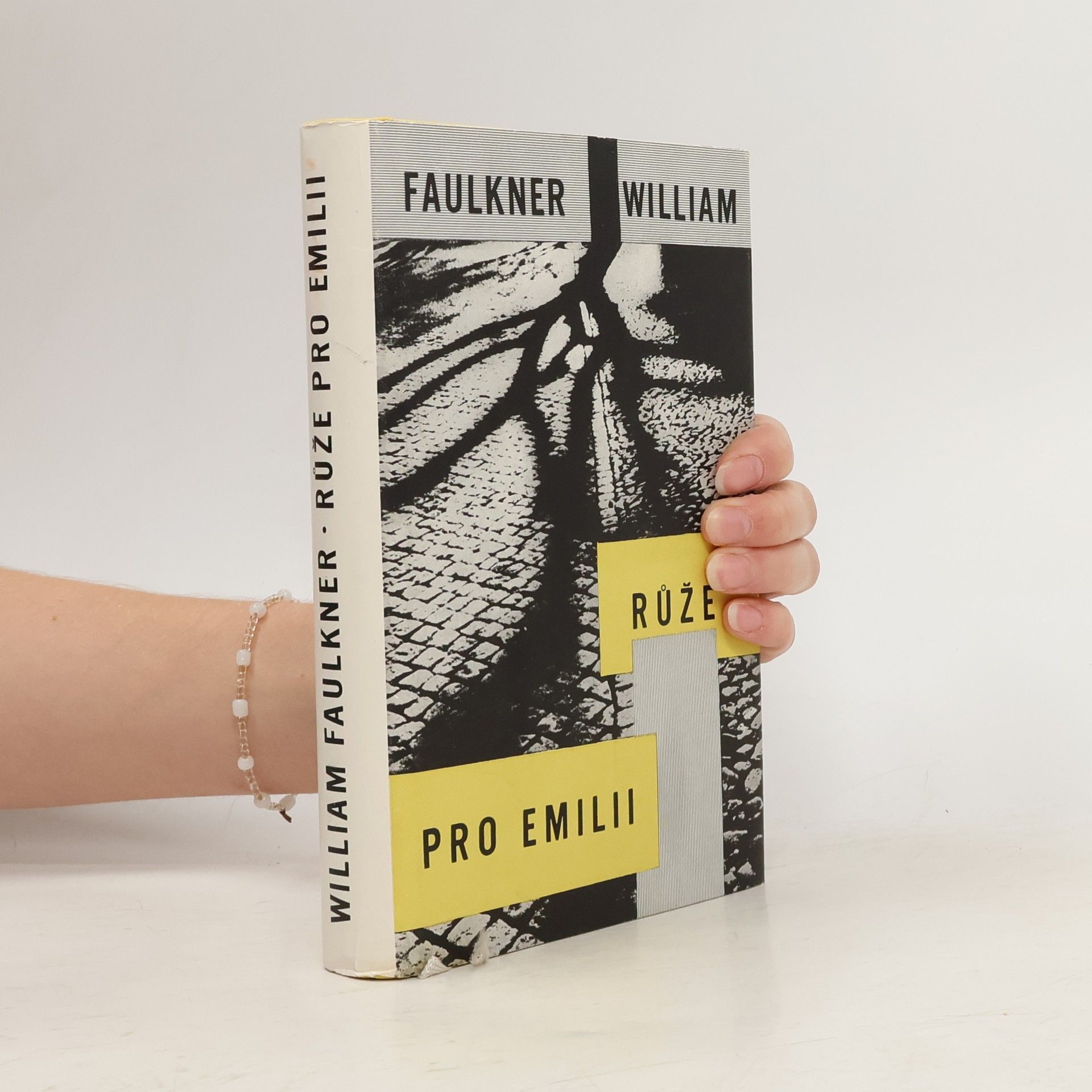 William Faulkner Růže pro Emilii