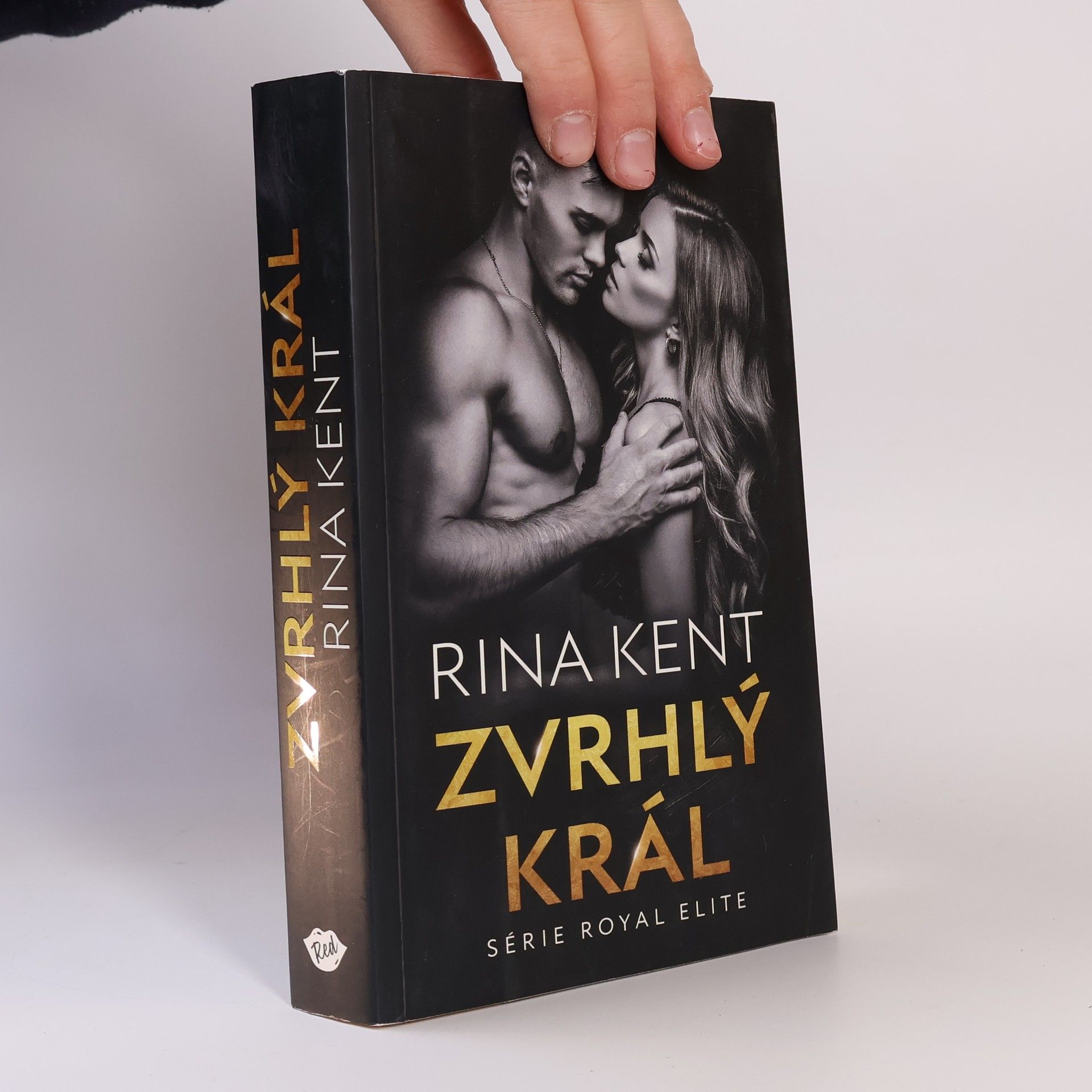 Rina Kent Zvrhlý král