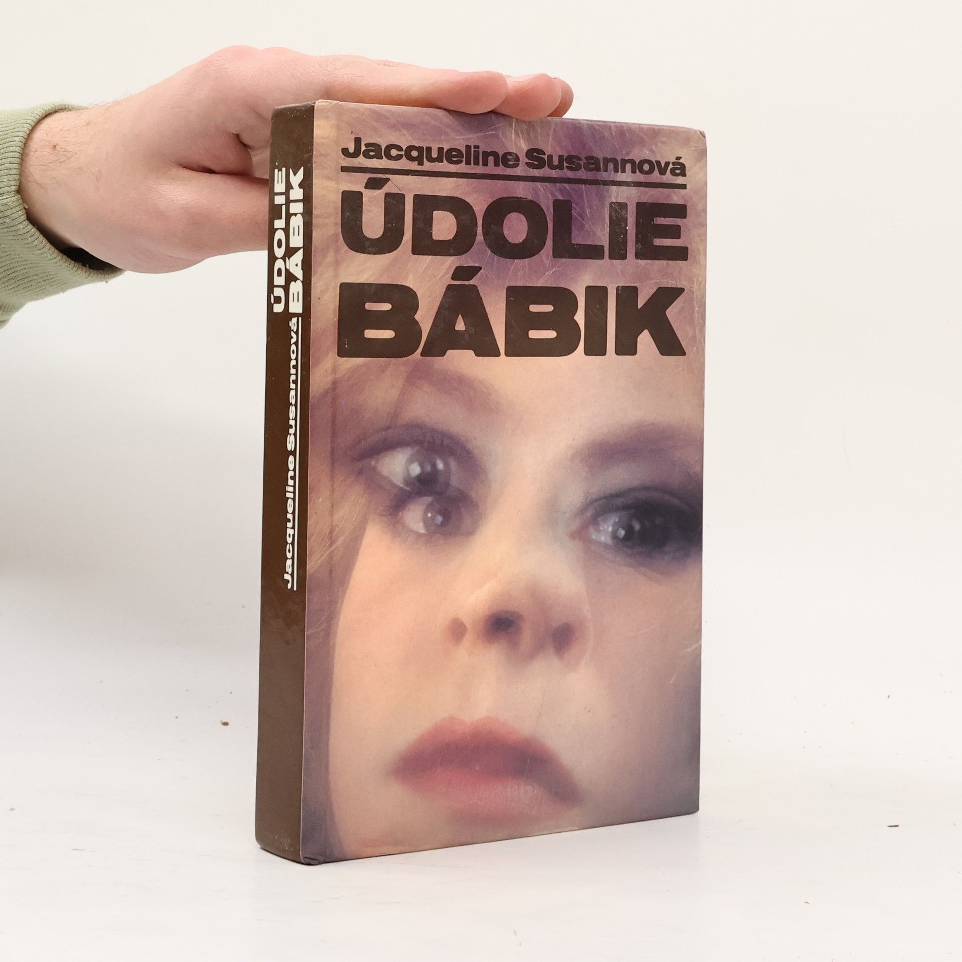 Jacqueline Susann Údolie bábik