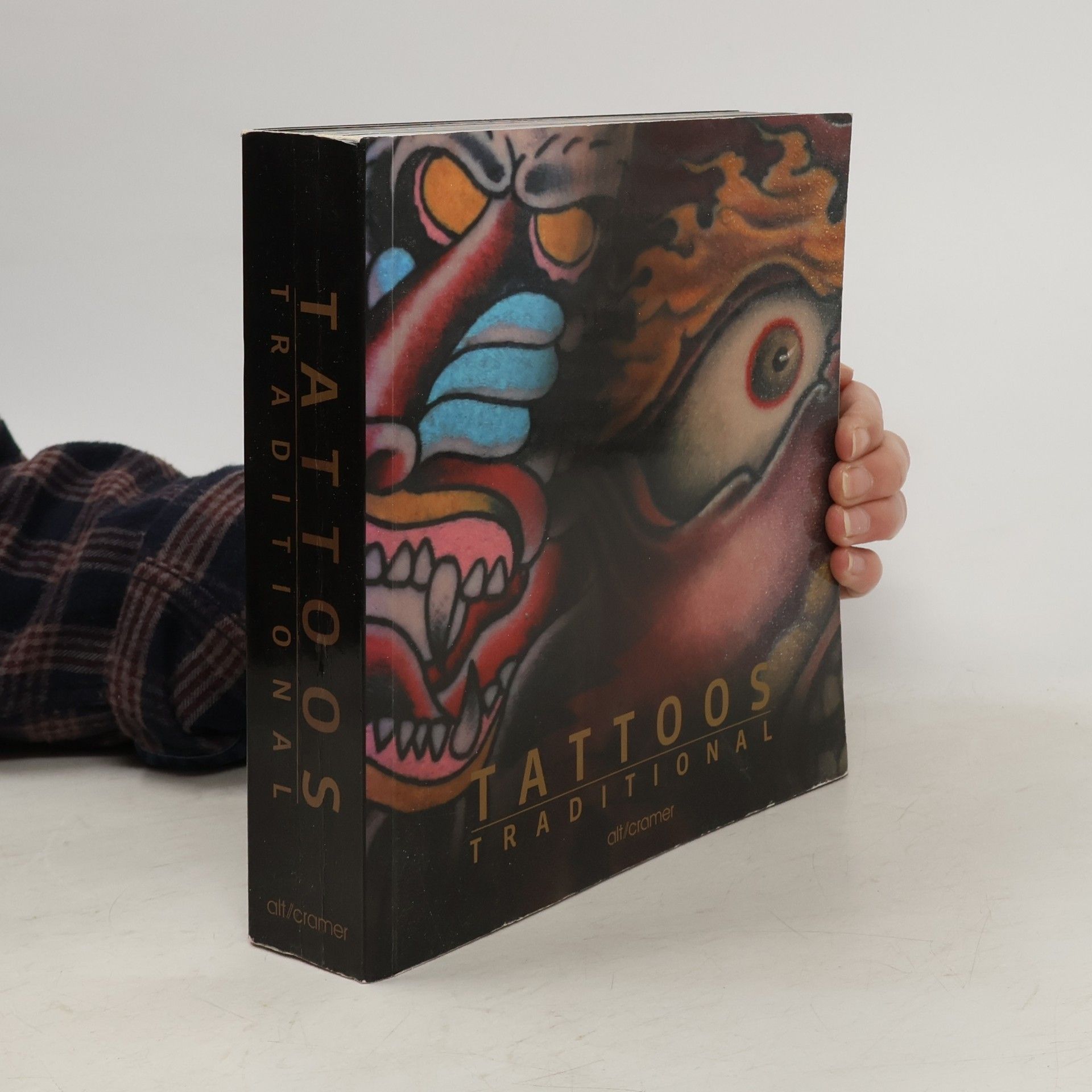 AA.VV. Tattoos Traditional