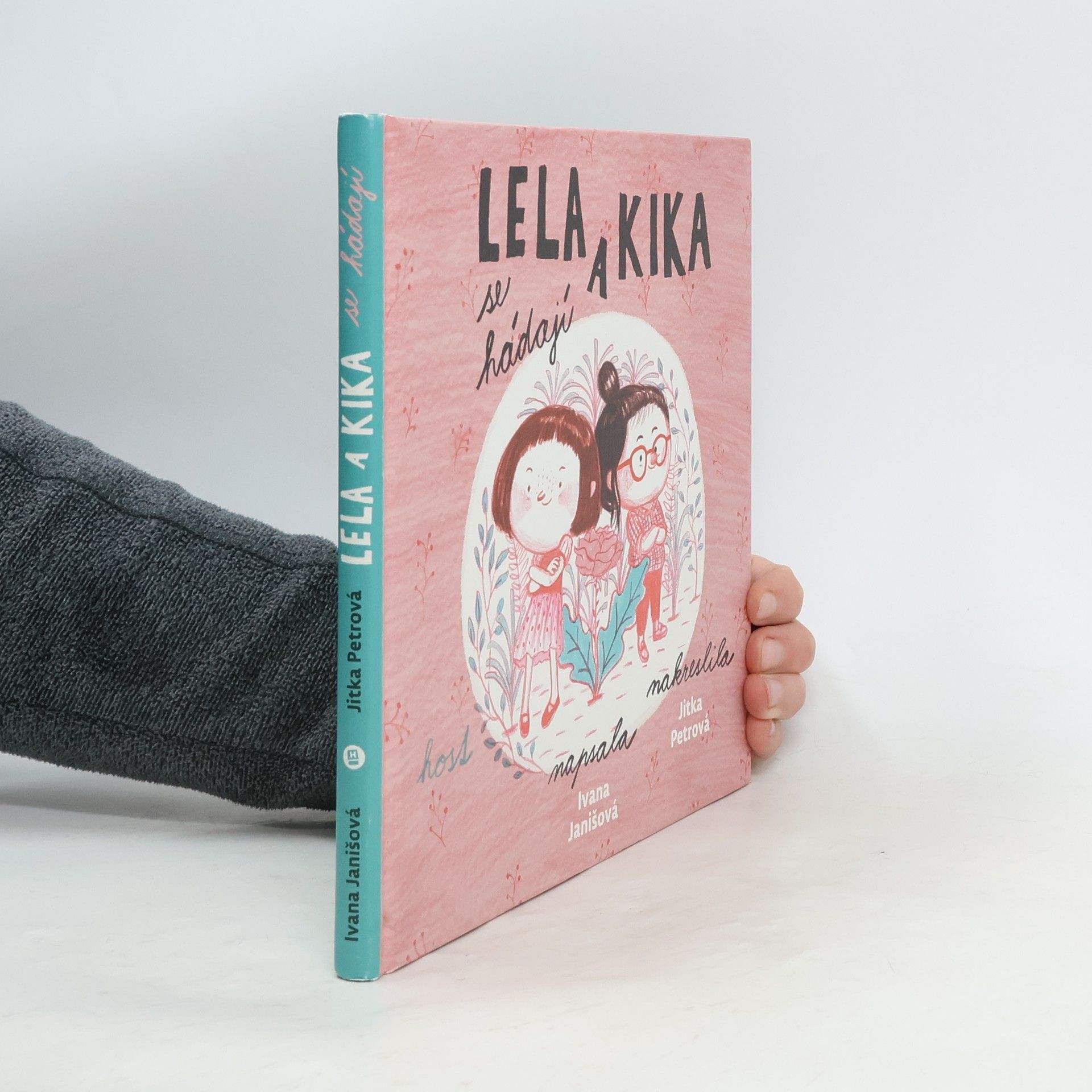 Lela a Kika se hádají