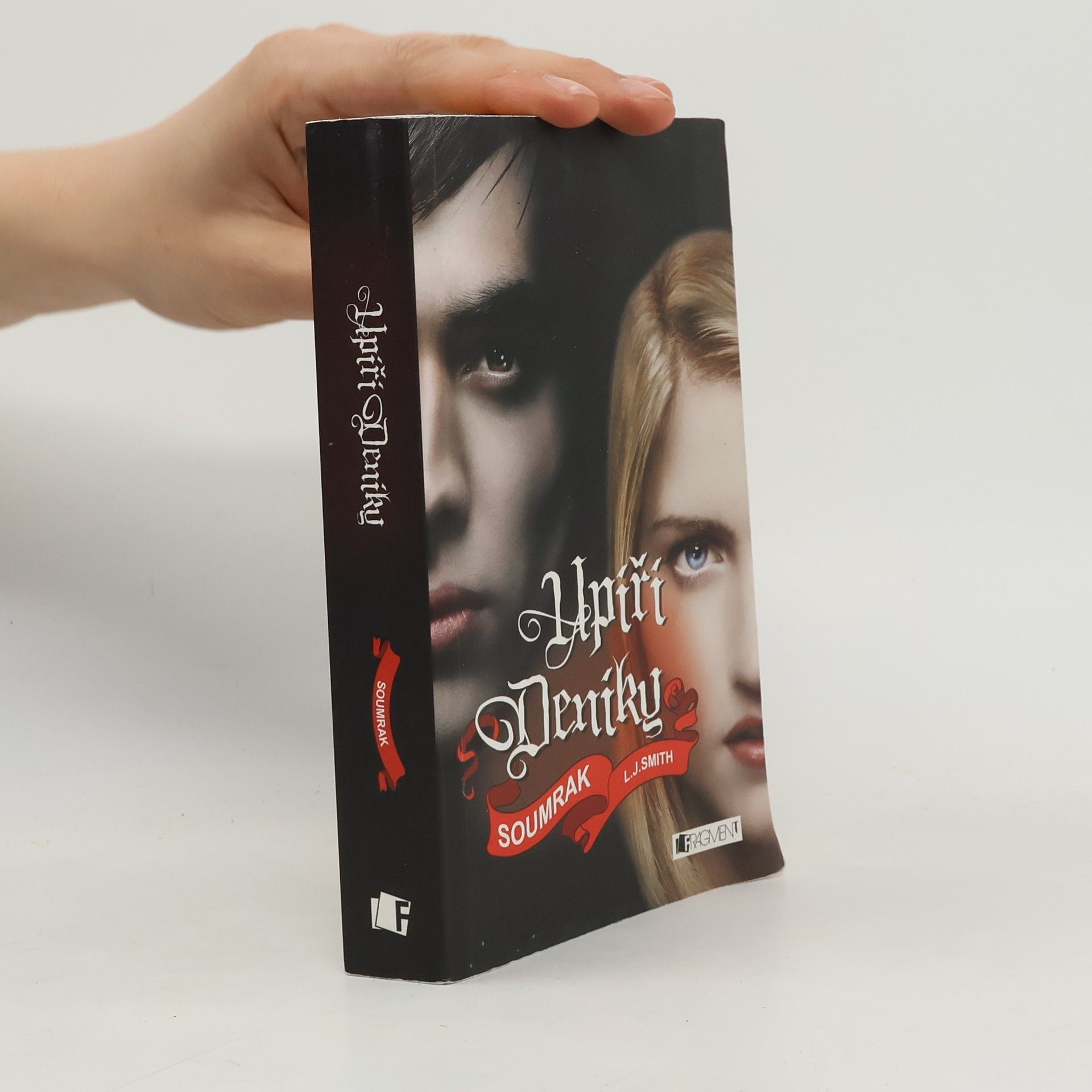 L. J. Smith Upíří deníky. Soumrak