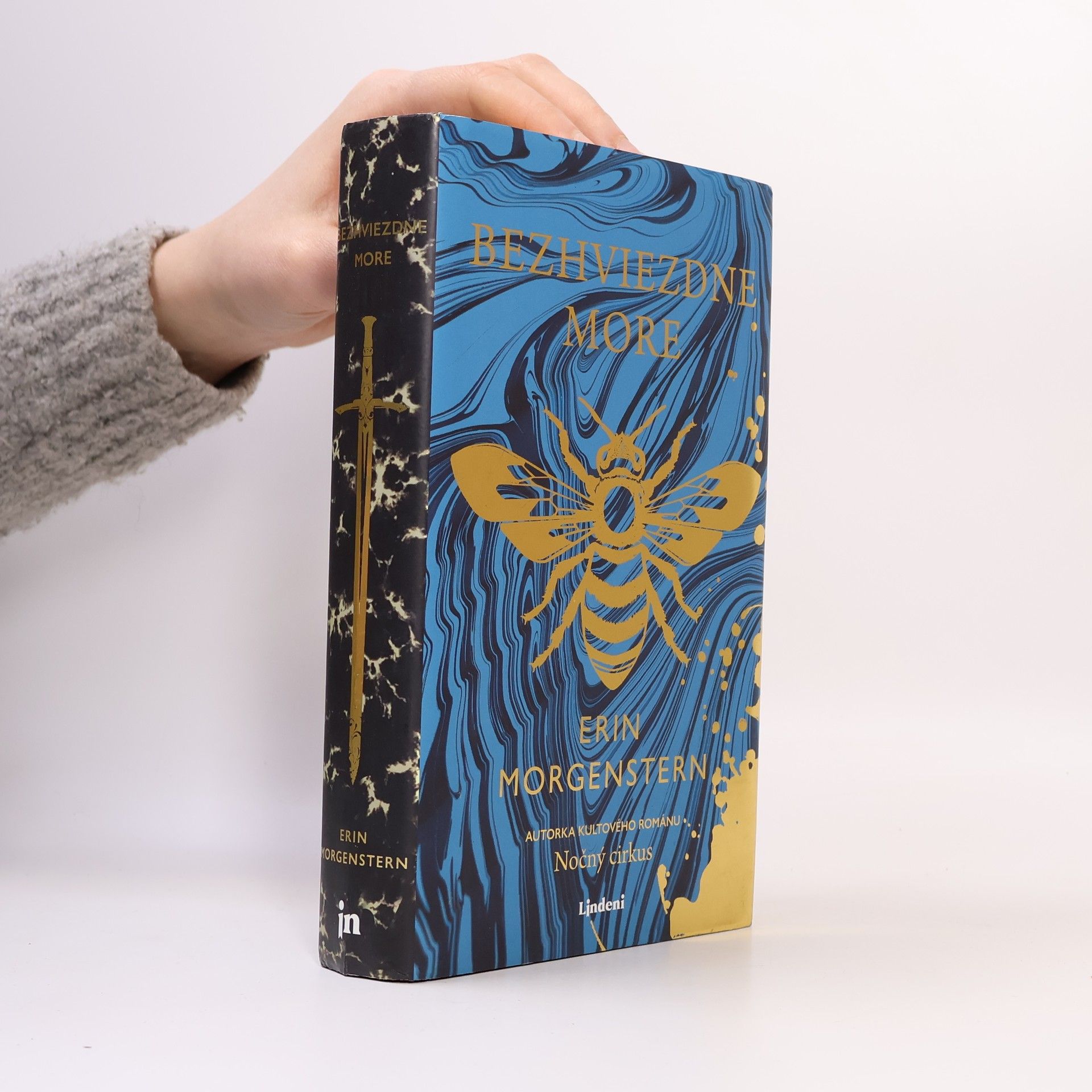 Erin Morgenstern Bezhviezdne more