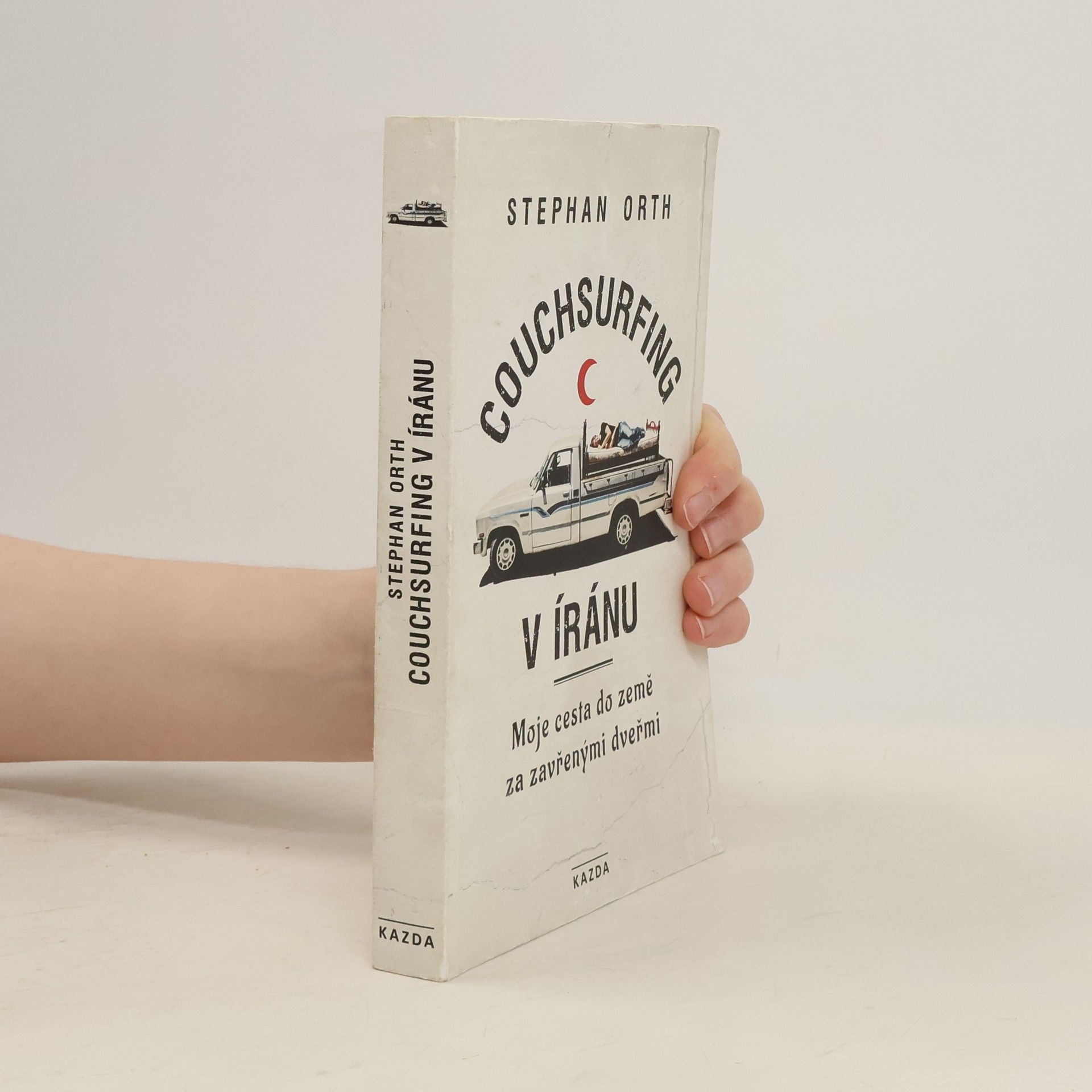 Stephan Orth Couchsurfing v Íránu