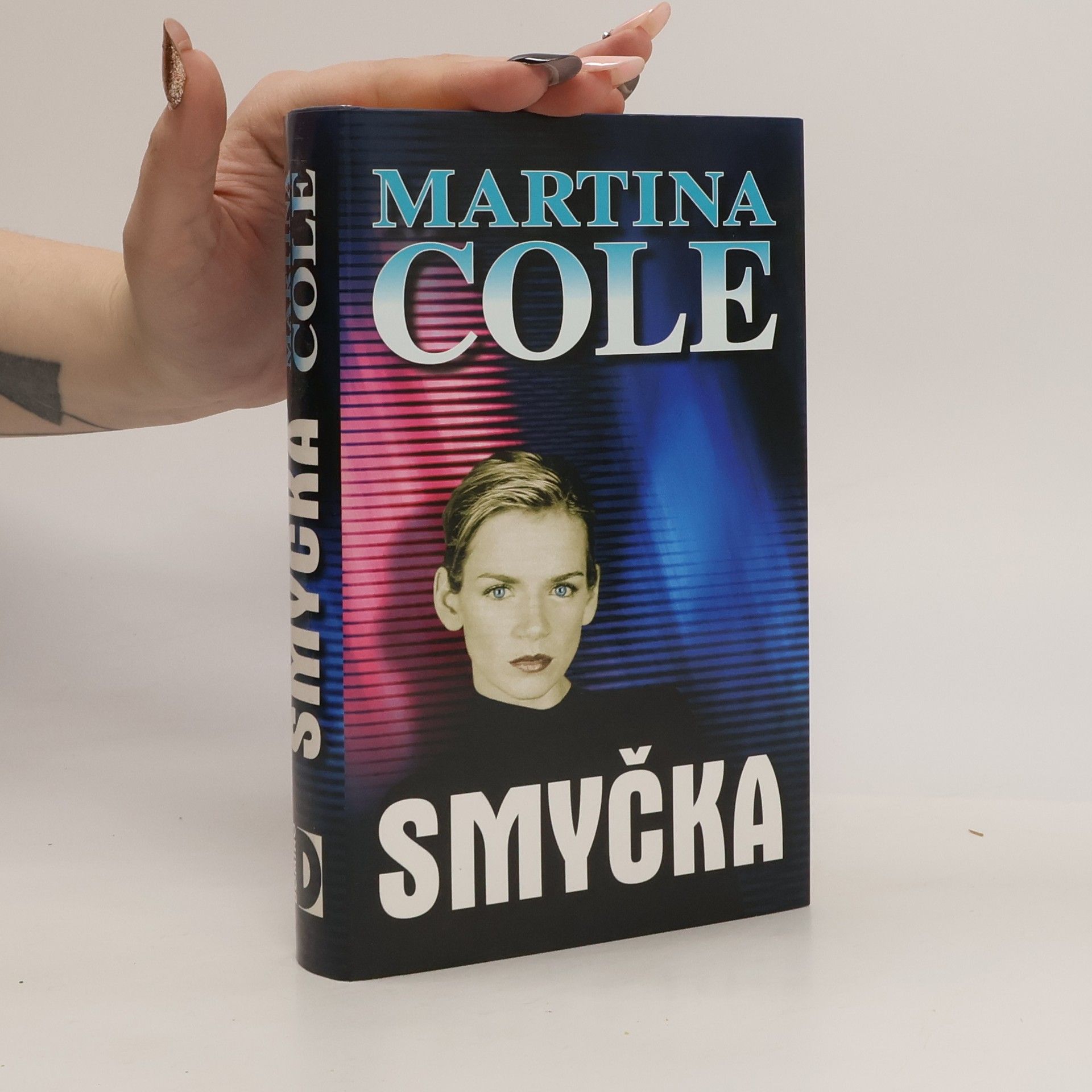 Martina Cole Smyčka