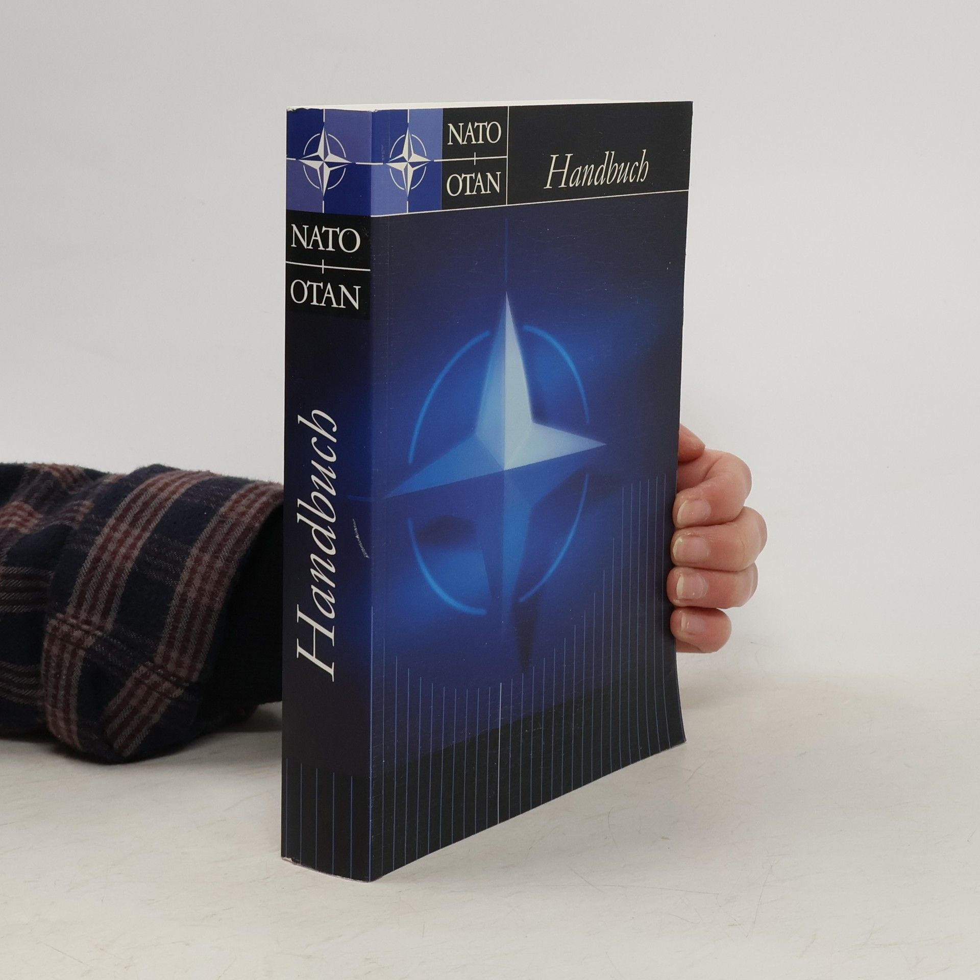 NATO NATO-Handbuch