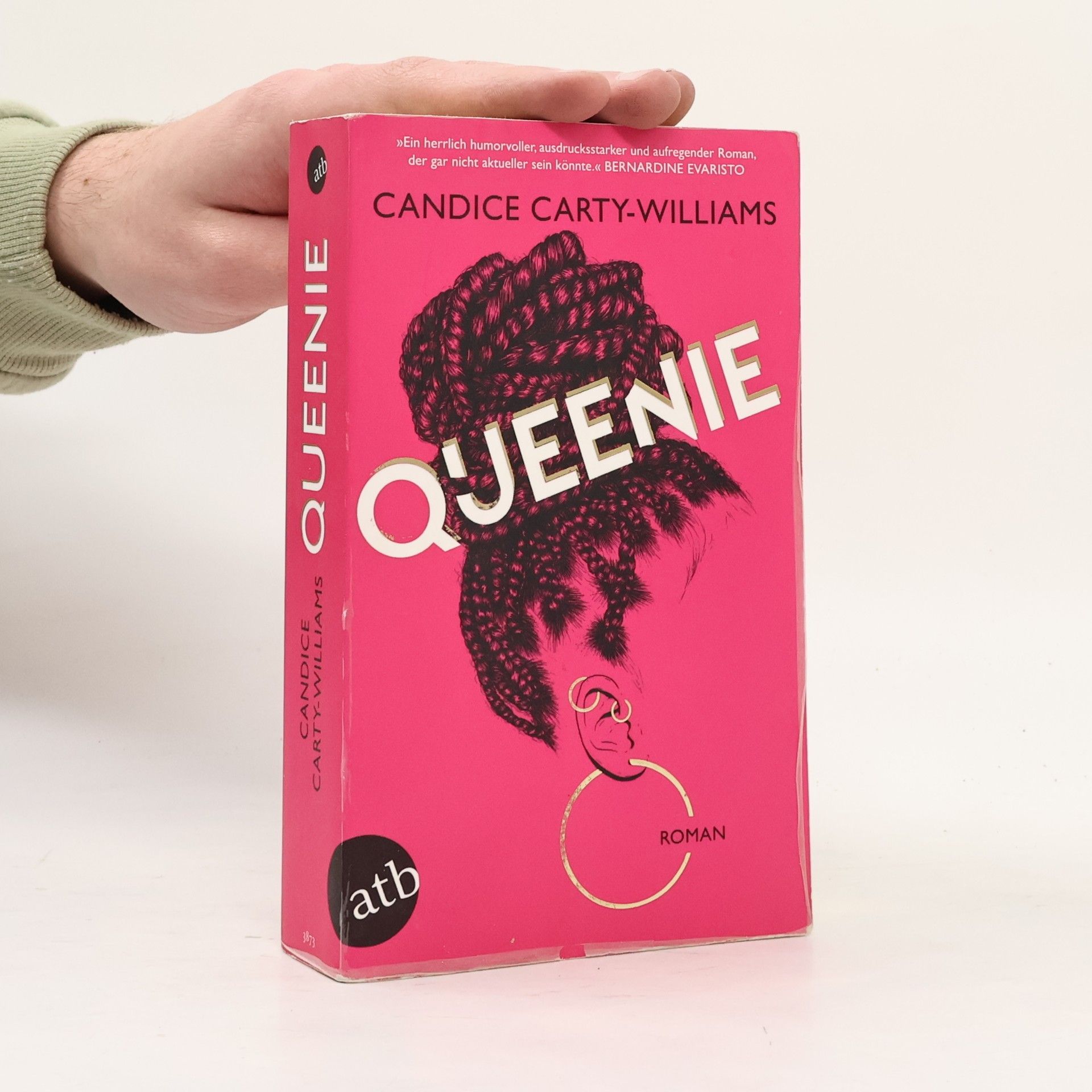 Candice Carty-Williams Queenie