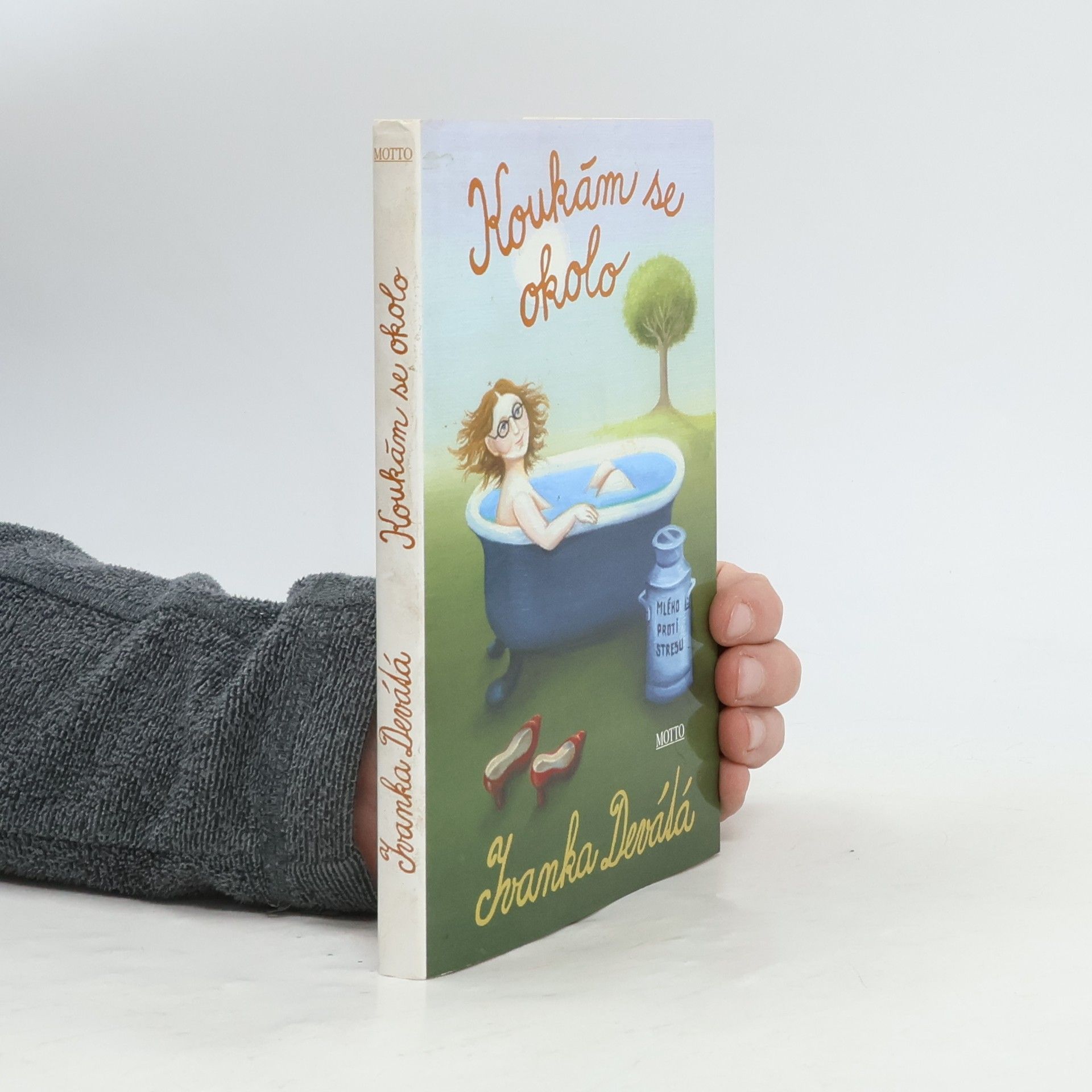 Ivanka Devátá Koukám se okolo