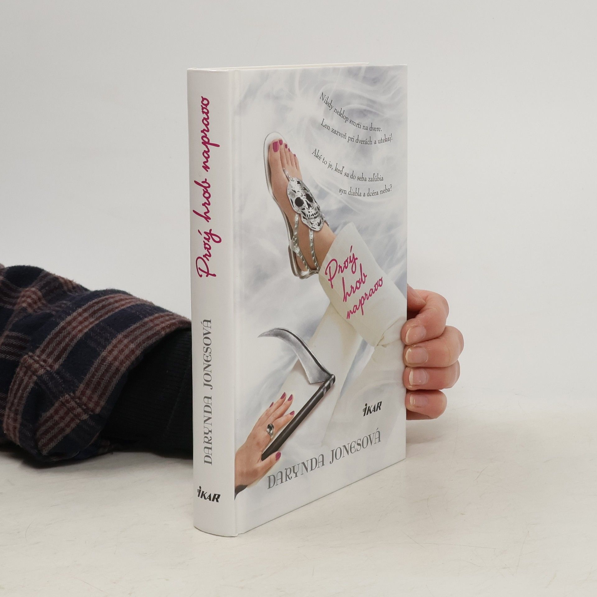 Darynda Jones Prvý hrob napravo