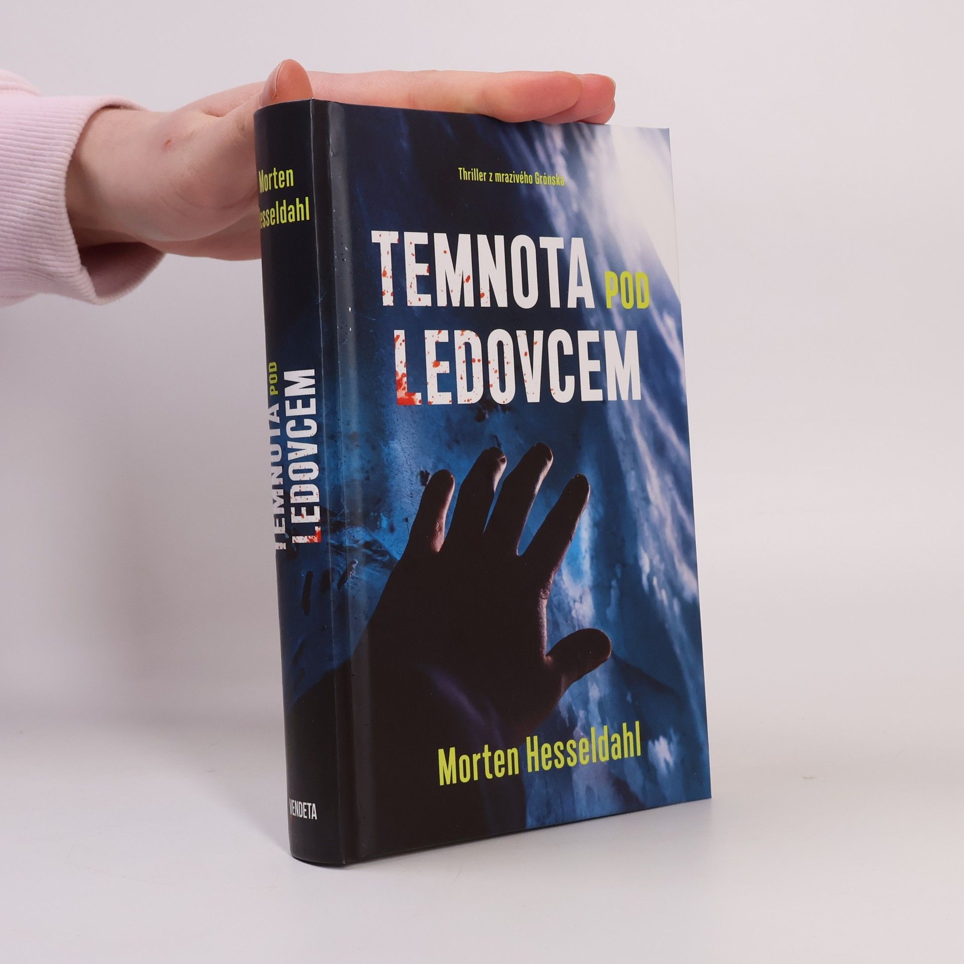 Morten Hesseldahl Temnota pod ledovcem