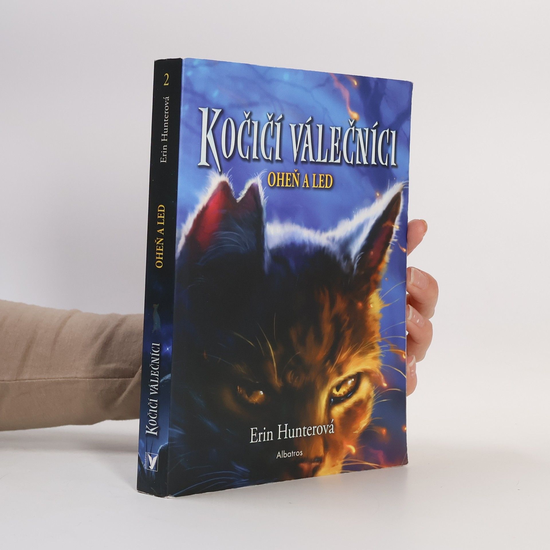 Erin Hunter Kočičí válečníci. Oheň a led