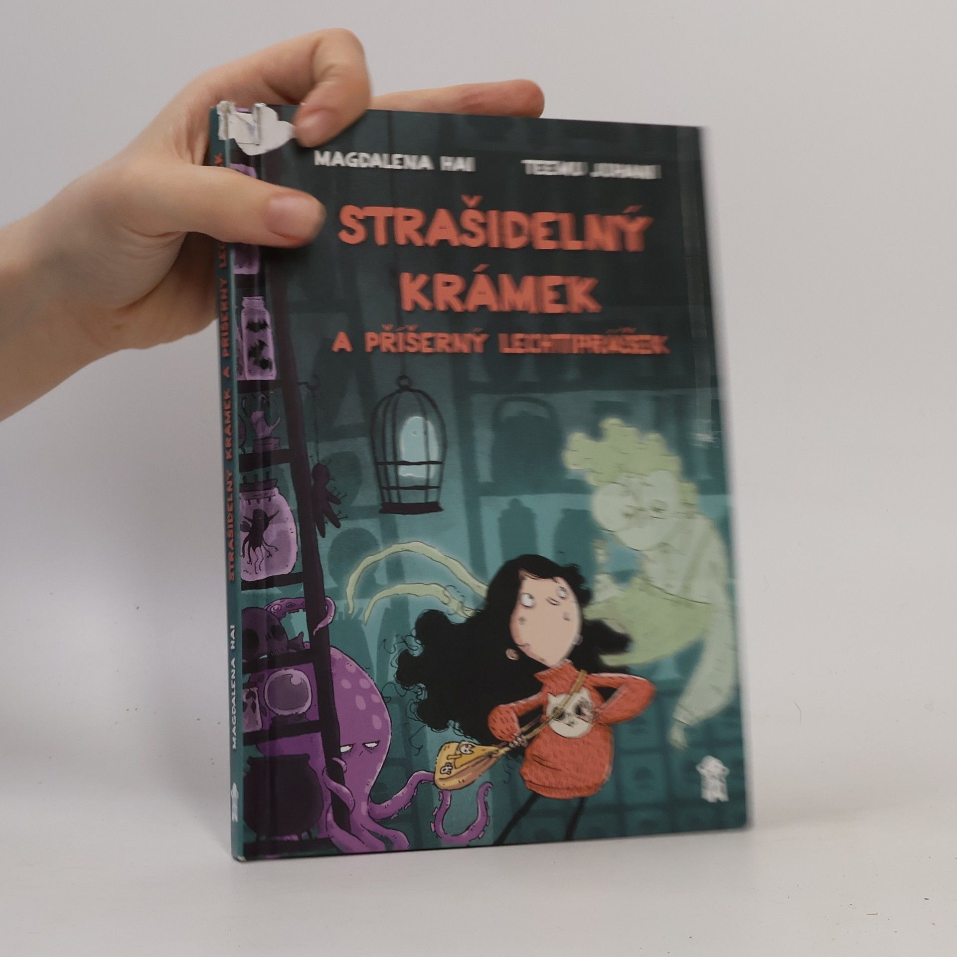 Magdalena Hai Strašidelný krámek a příšerný lechtiprášek