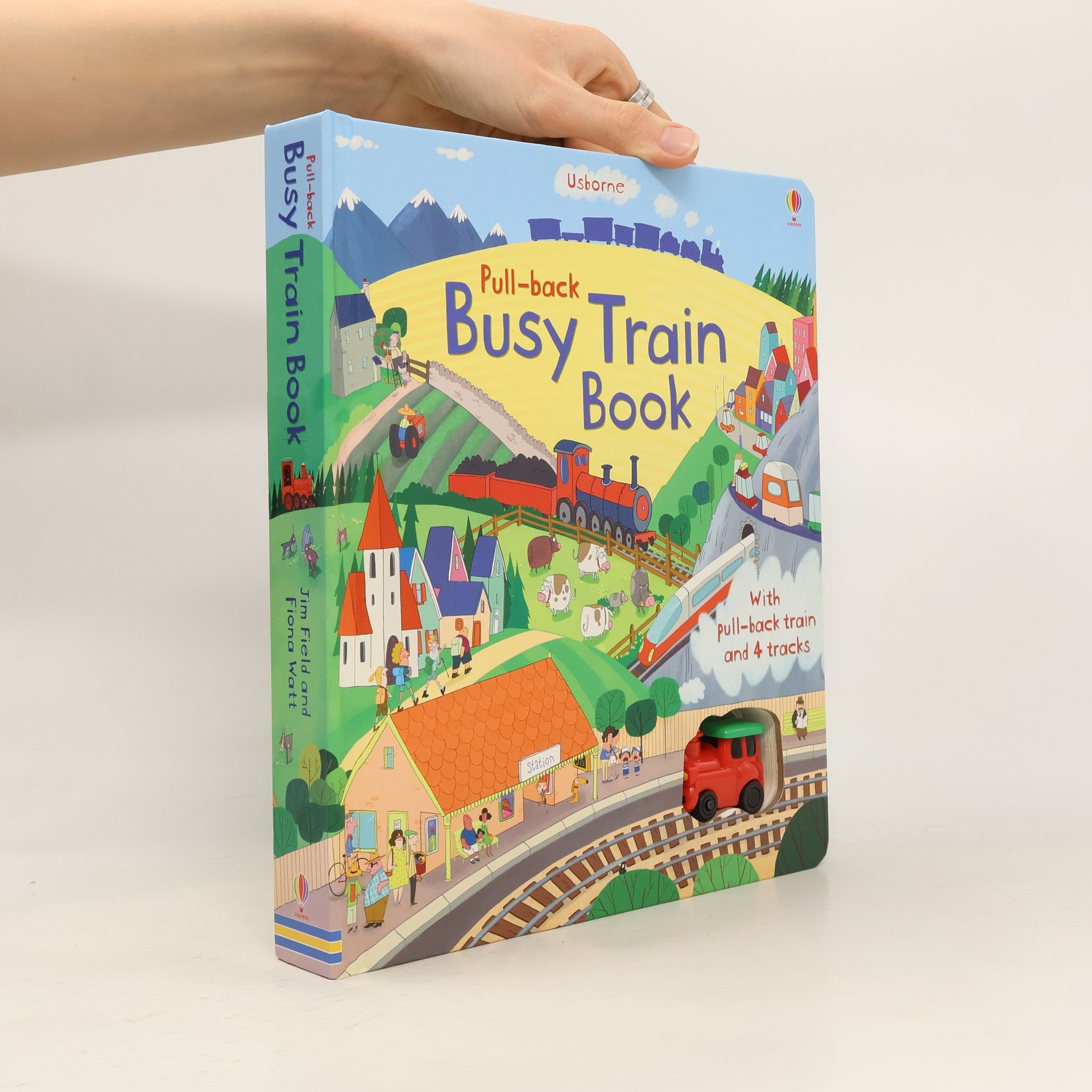 Fiona Watt Pull-back busy train book