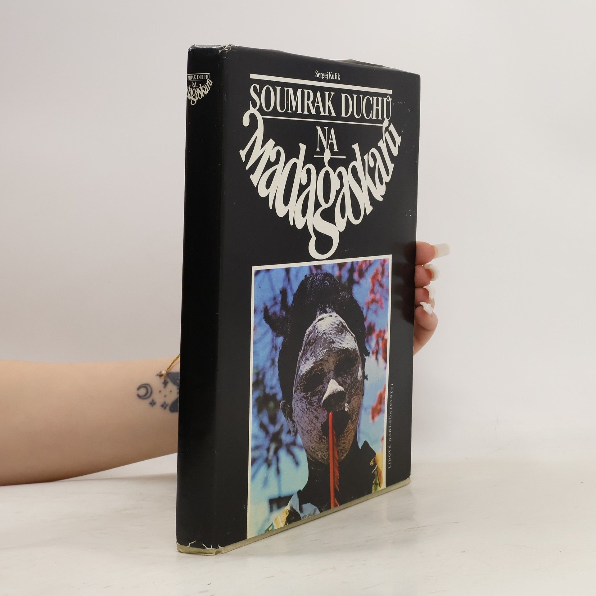 Sergej Fedorovič Kulik Soumrak duchů na Madagaskaru