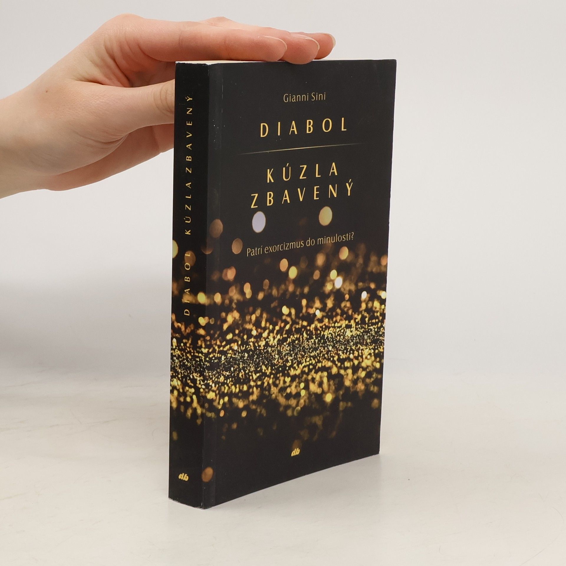 Gianni Sini Diabol kúzla zbavený. Patrí exorcizmus do minulosti?