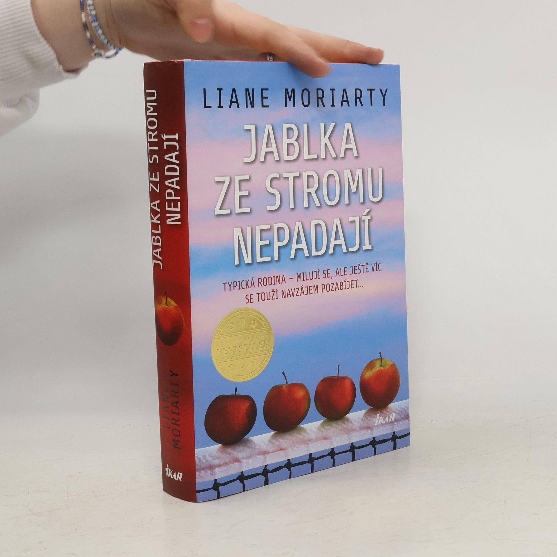 Liane Moriarty Jablka ze stromu nepadají