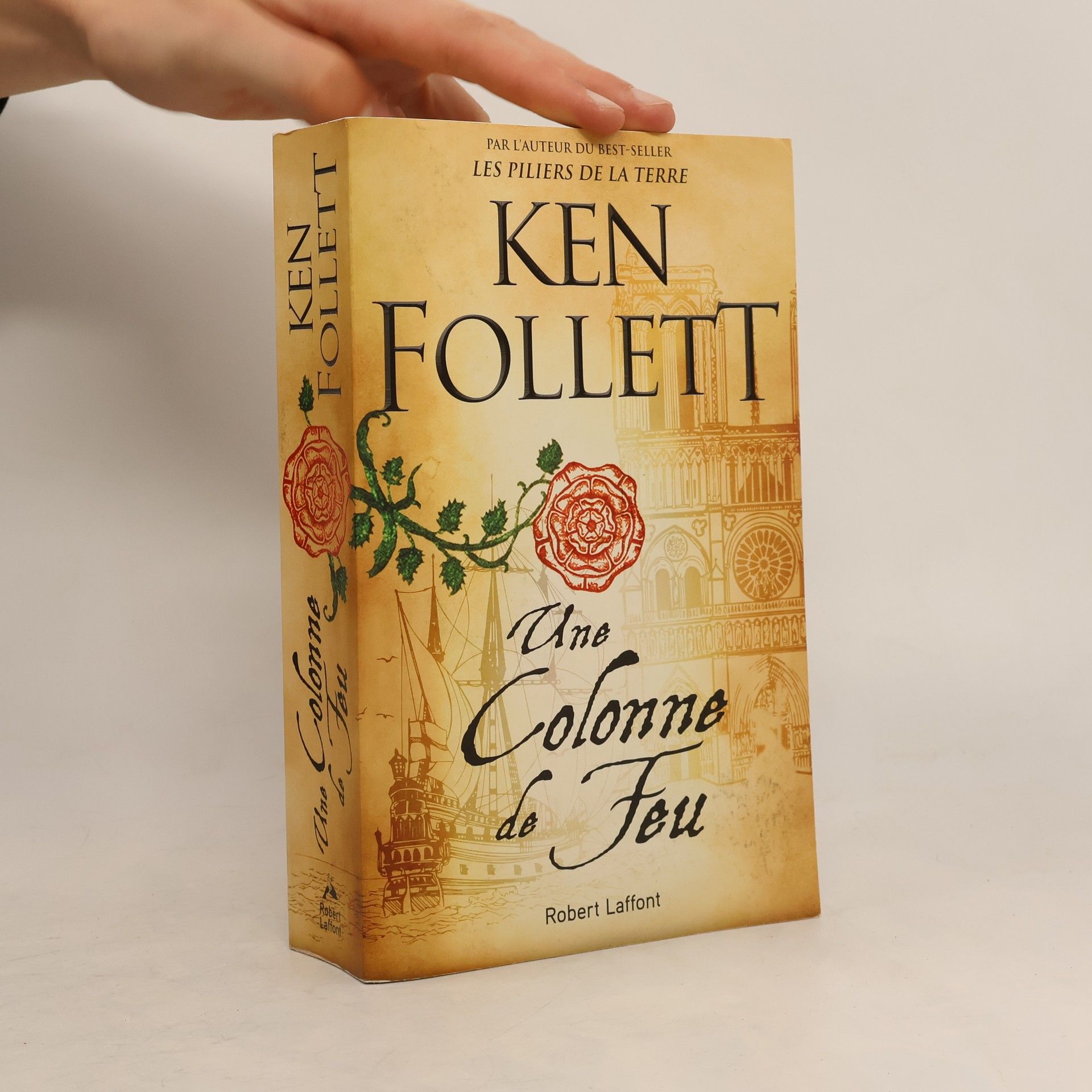 Ken Follett Les Piliers de la Terre: Une colonne de feu