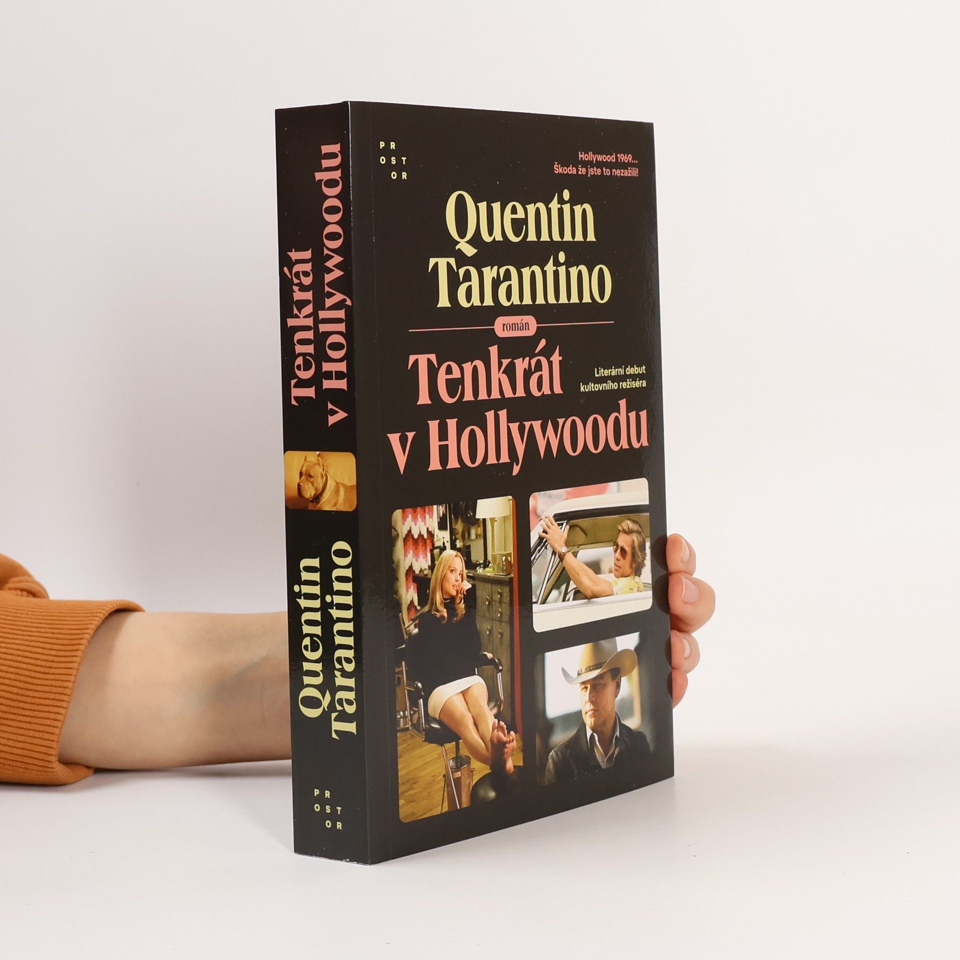 Quentin Tarantino Tenkrát v Hollywoodu : román