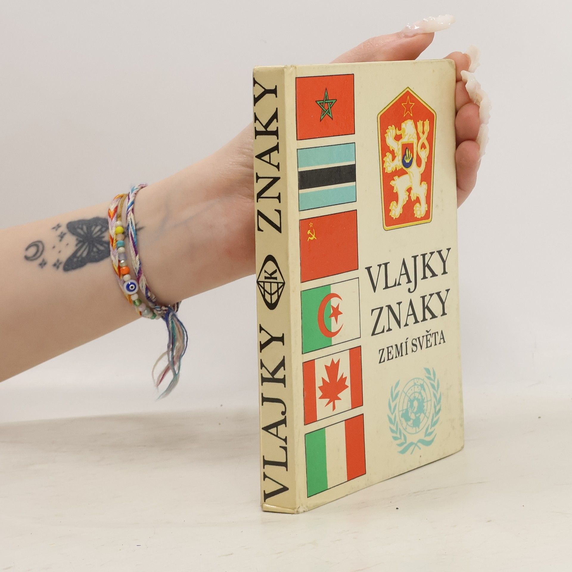 Auteurscollectief Vlajky a znaky zemí světa