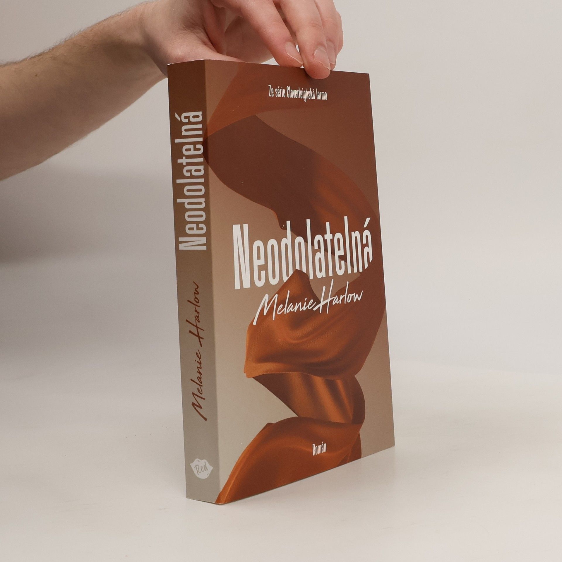 Melanie Harlow Neodolatelná
