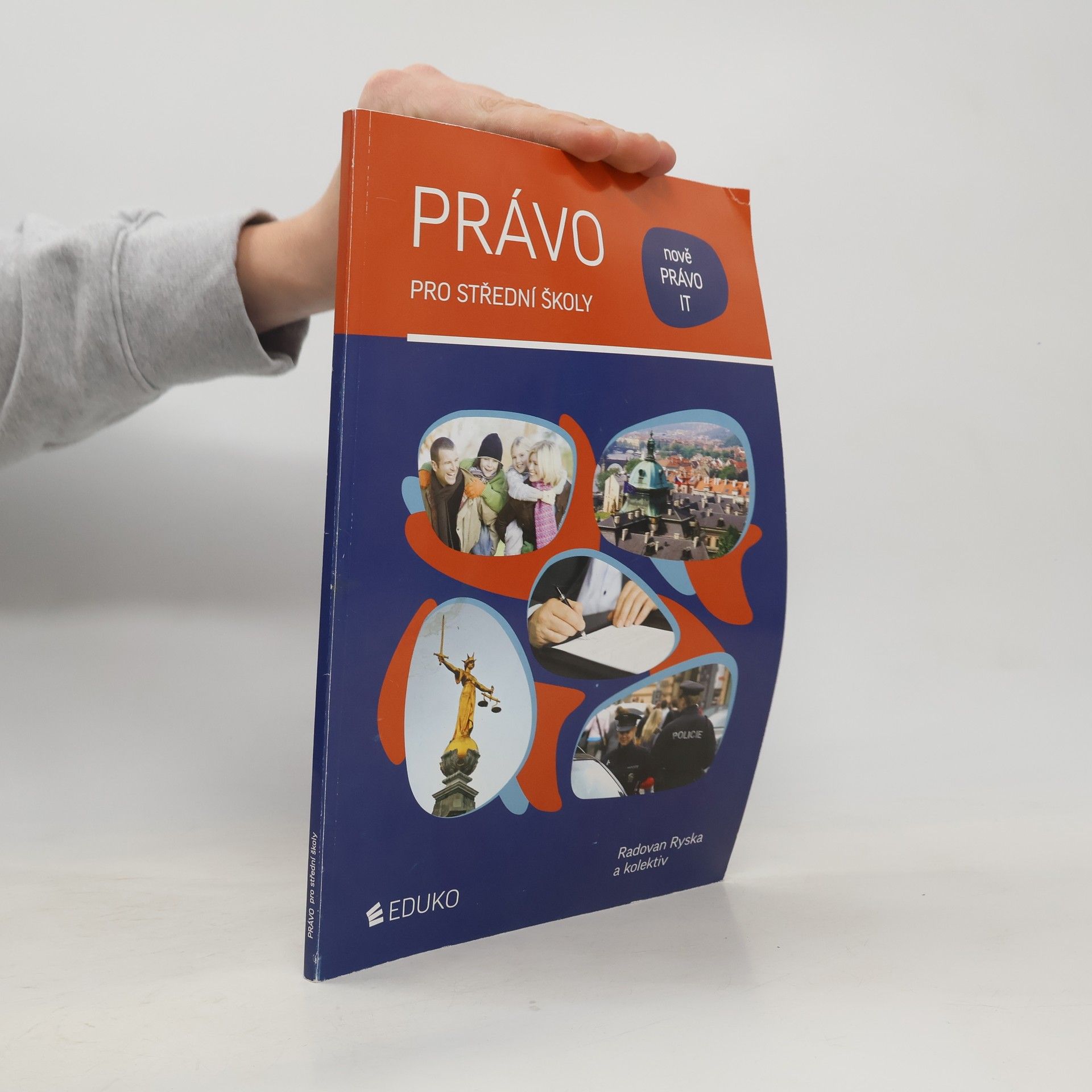 Collectif d'auteurs Právo pro střední školy