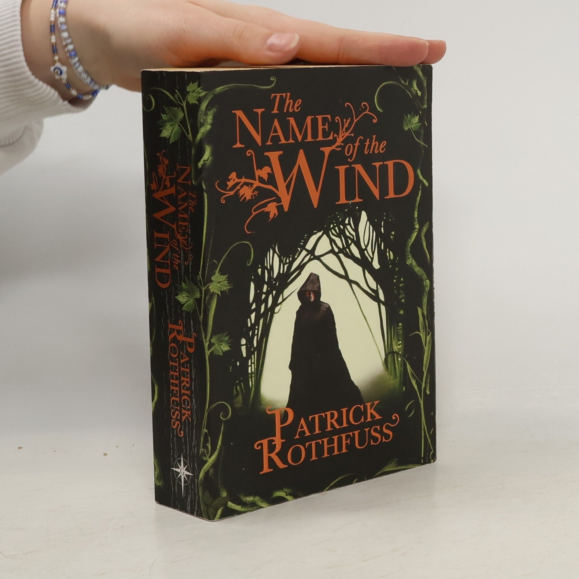 Patrick Rothfuss The Name of the Wind