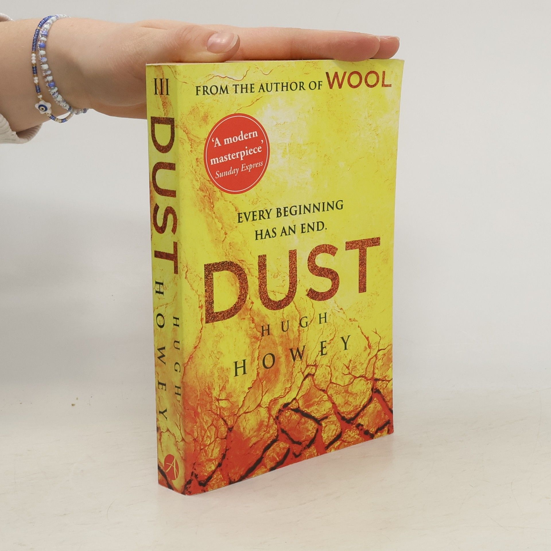 Hugh Howey Dust