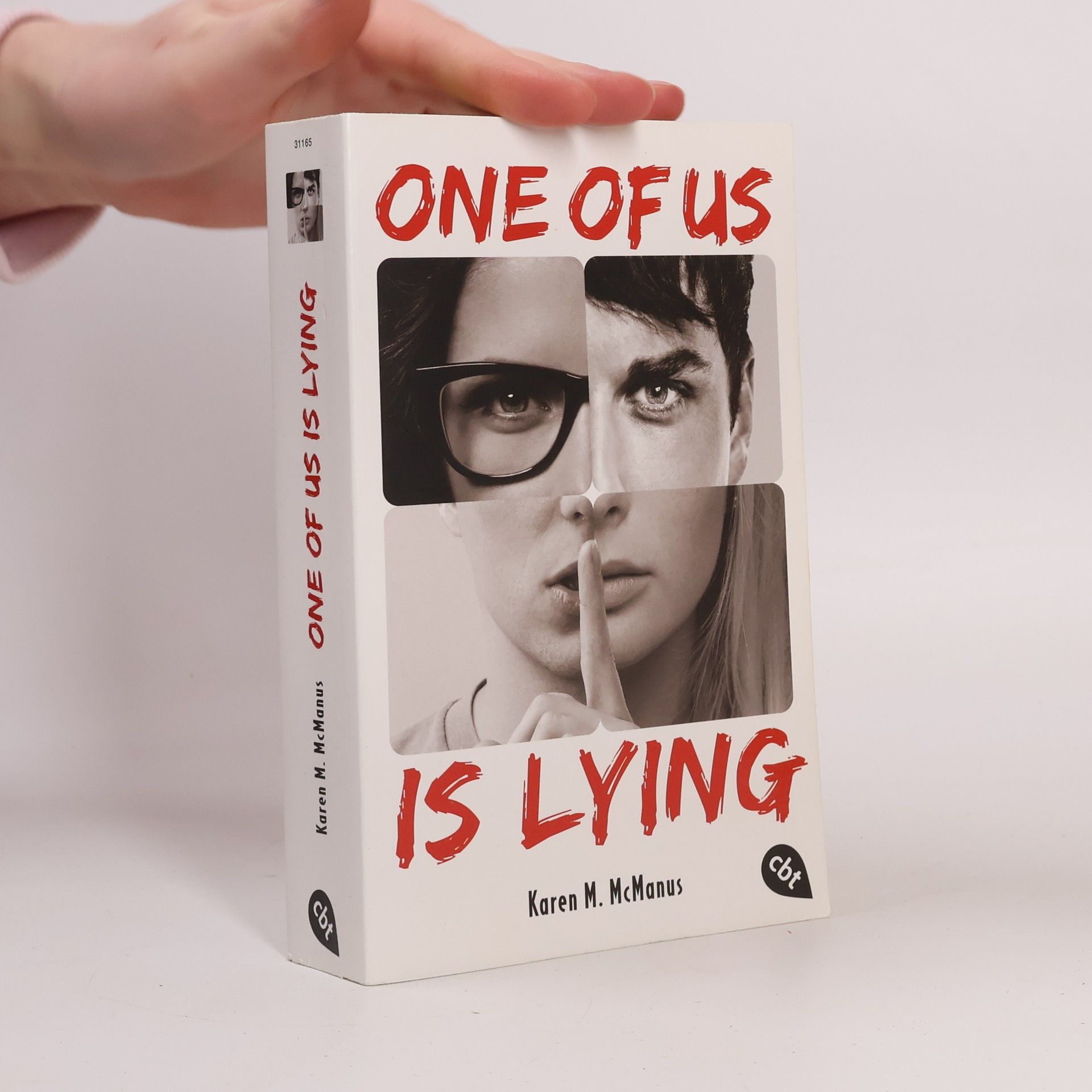 Karen M. McManus One of us is lying