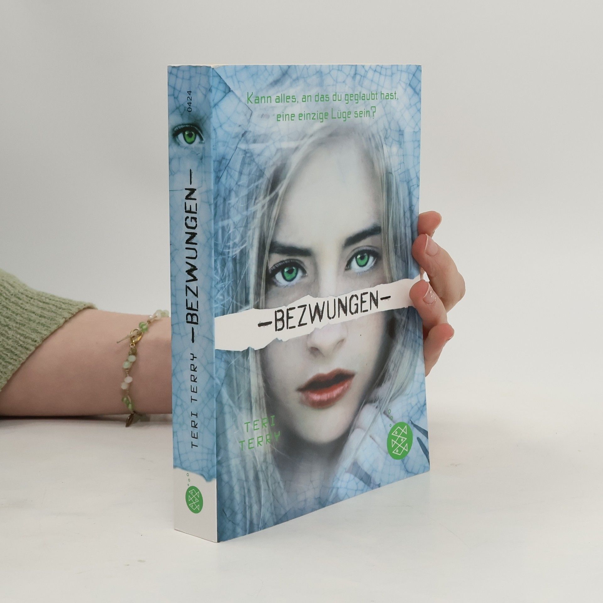 Teri Terry Bezwungen