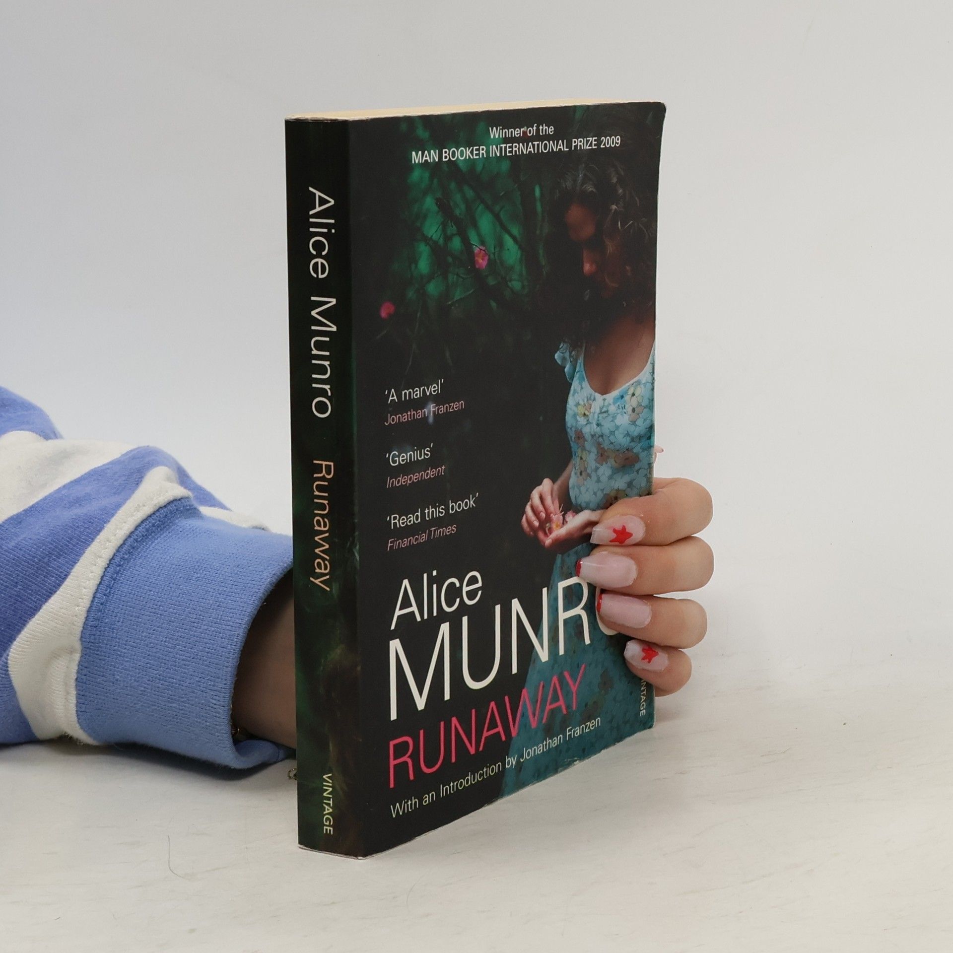 Alice Munro Runaway