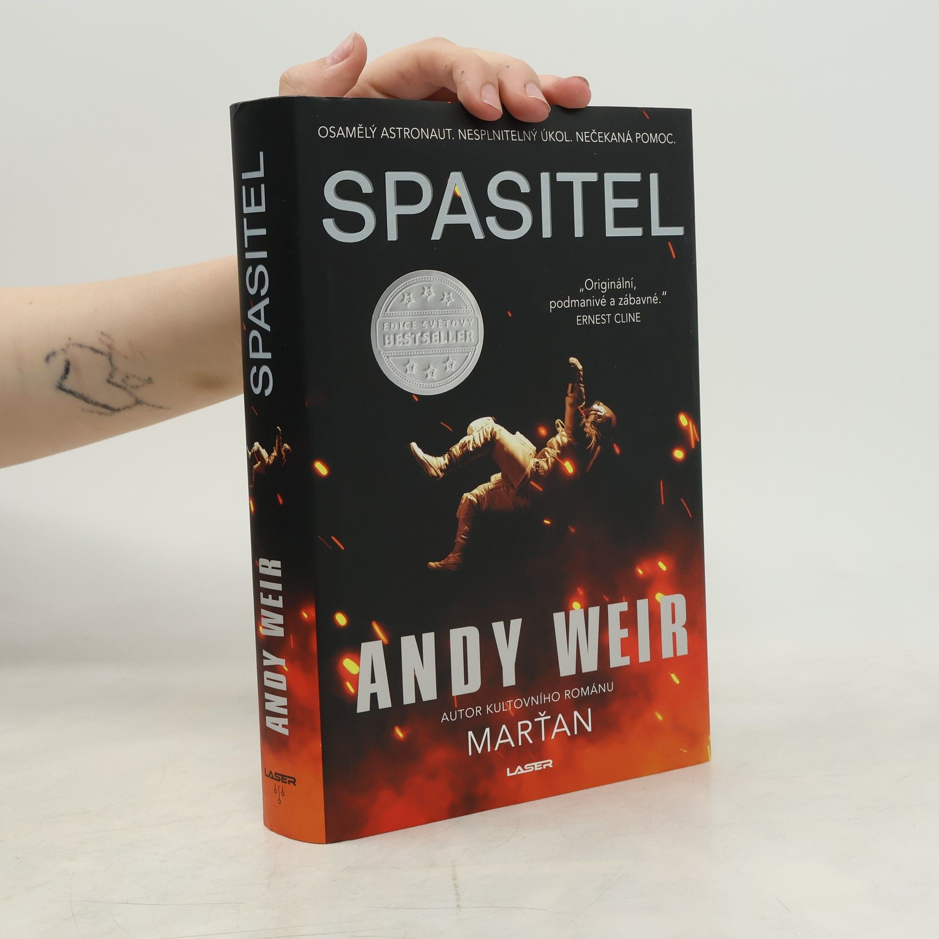 Andy Weir Spasitel
