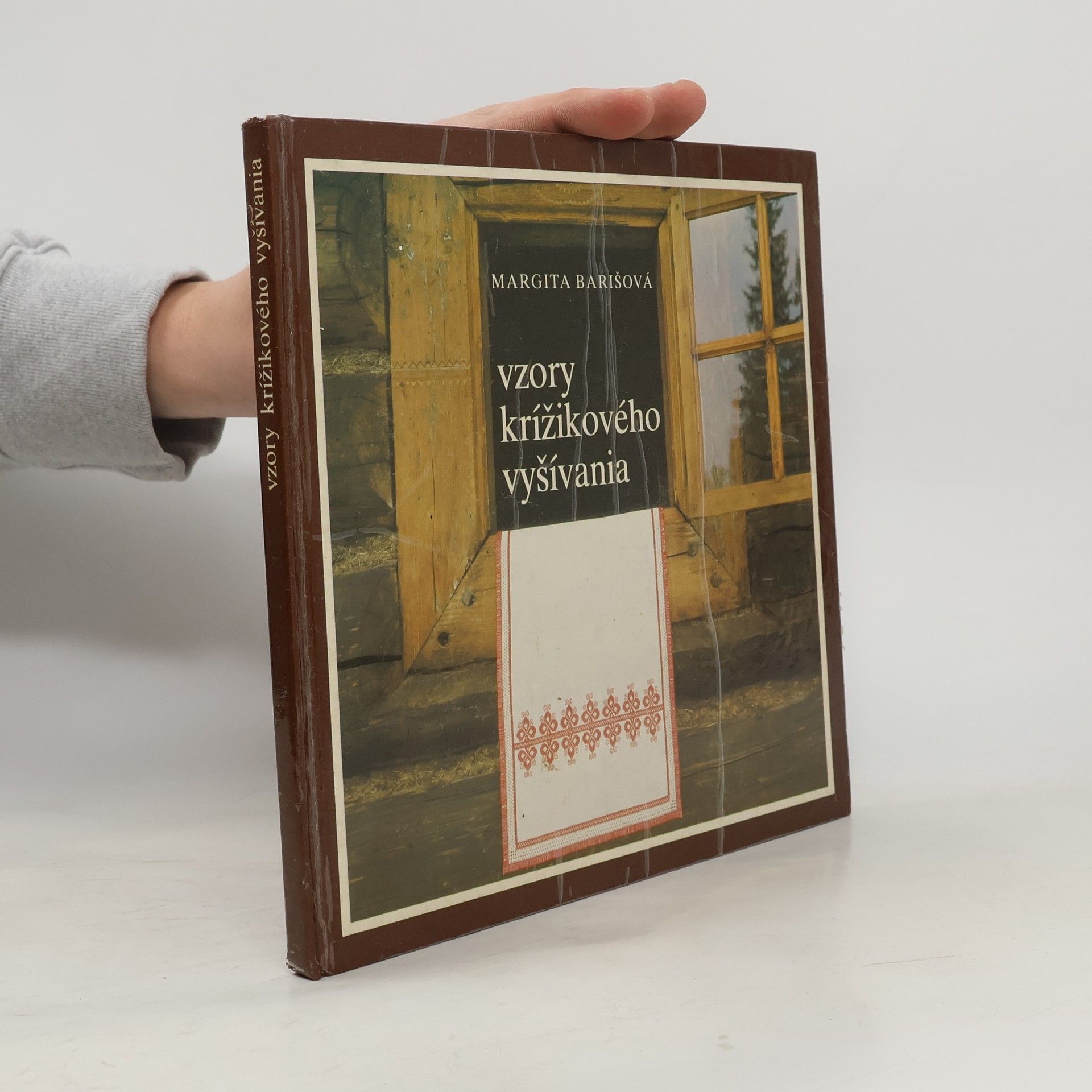 Margita Barišová Vzory krížikového vyšívania