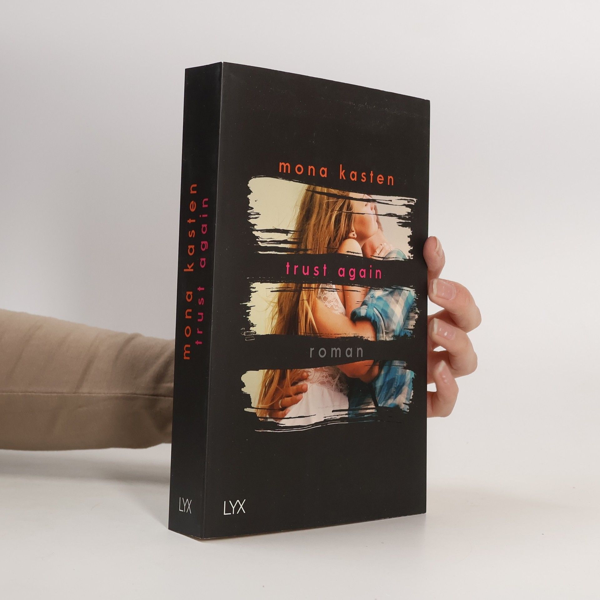 Mona Kasten Trust again