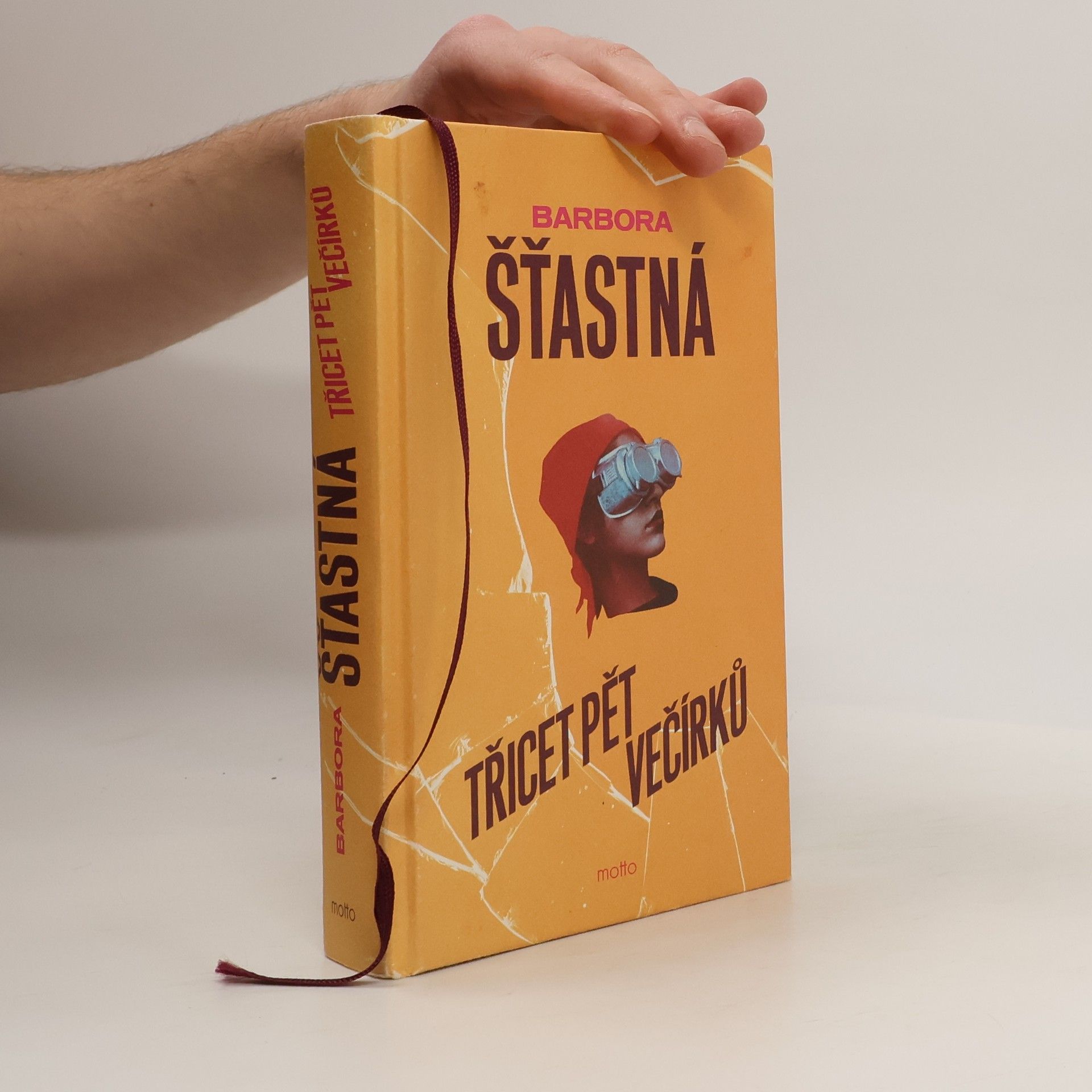 Barbora Šťastná Třicet pět večírků