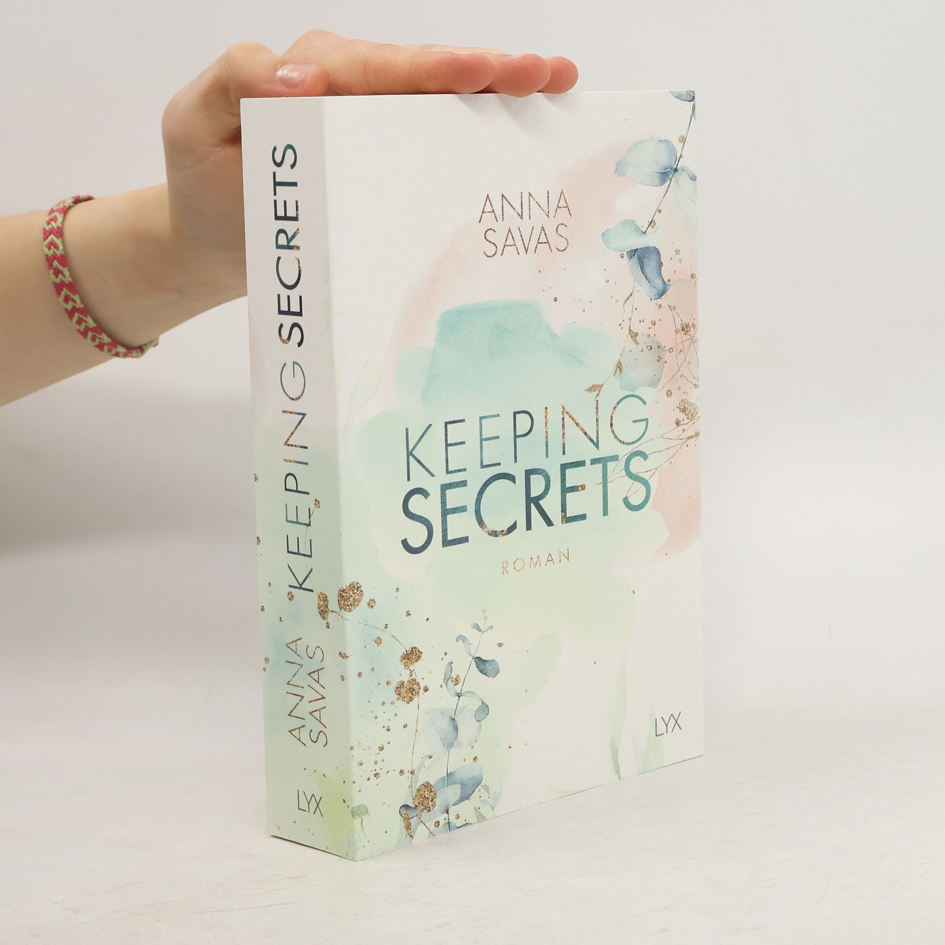 Anna Savas Keeping secrets
