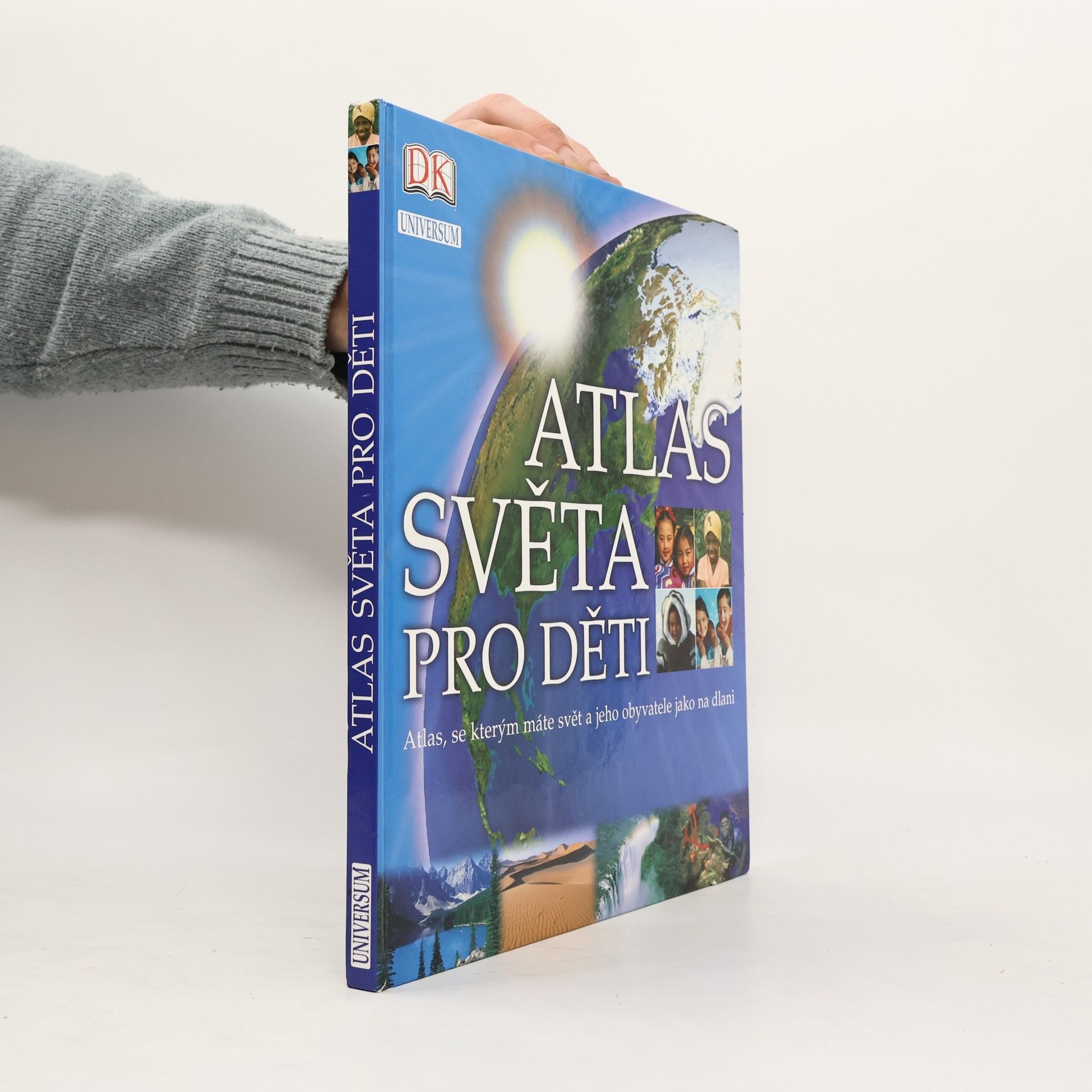Simon Adams Atlas světa pro děti