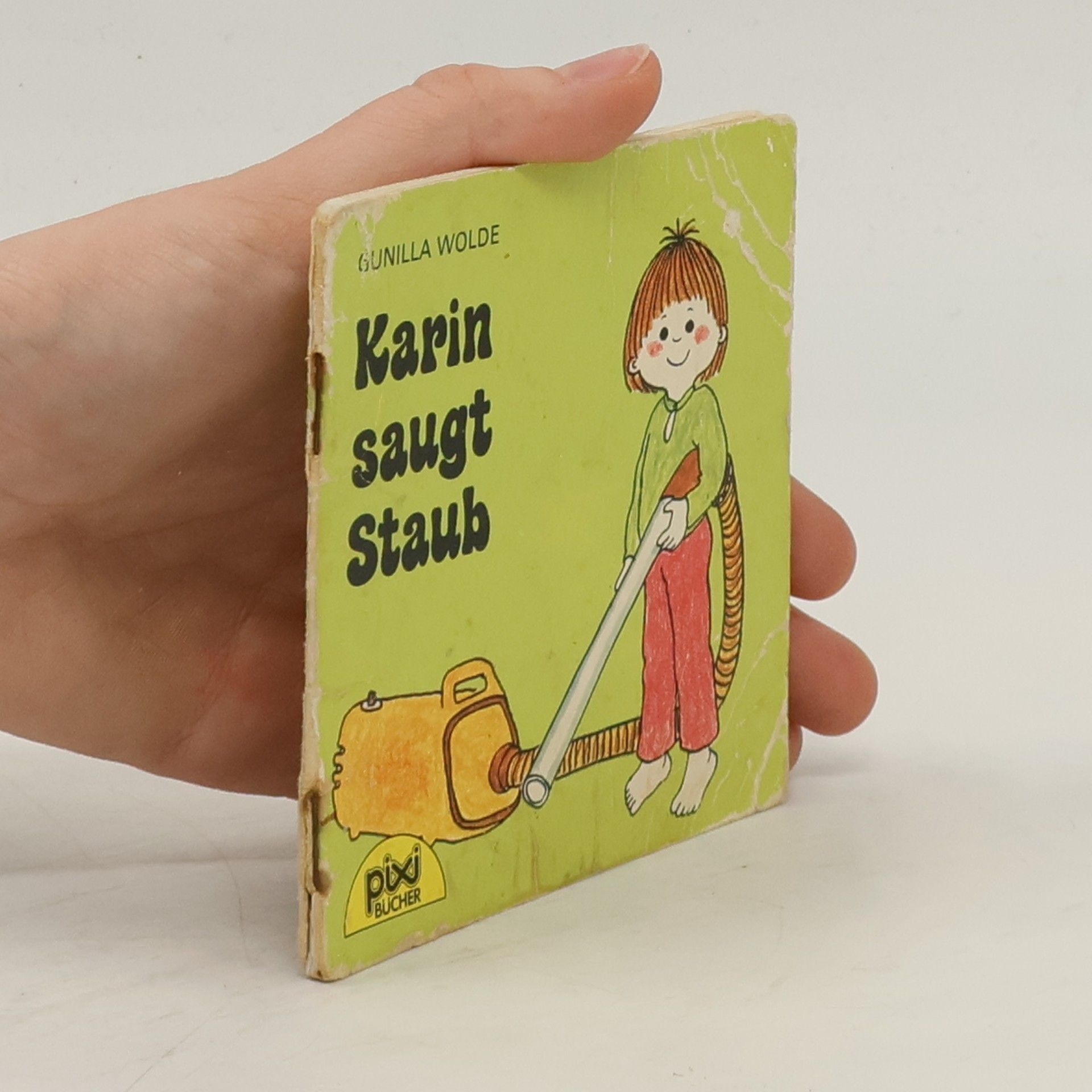 Hans Paetow Karin saugt Staub