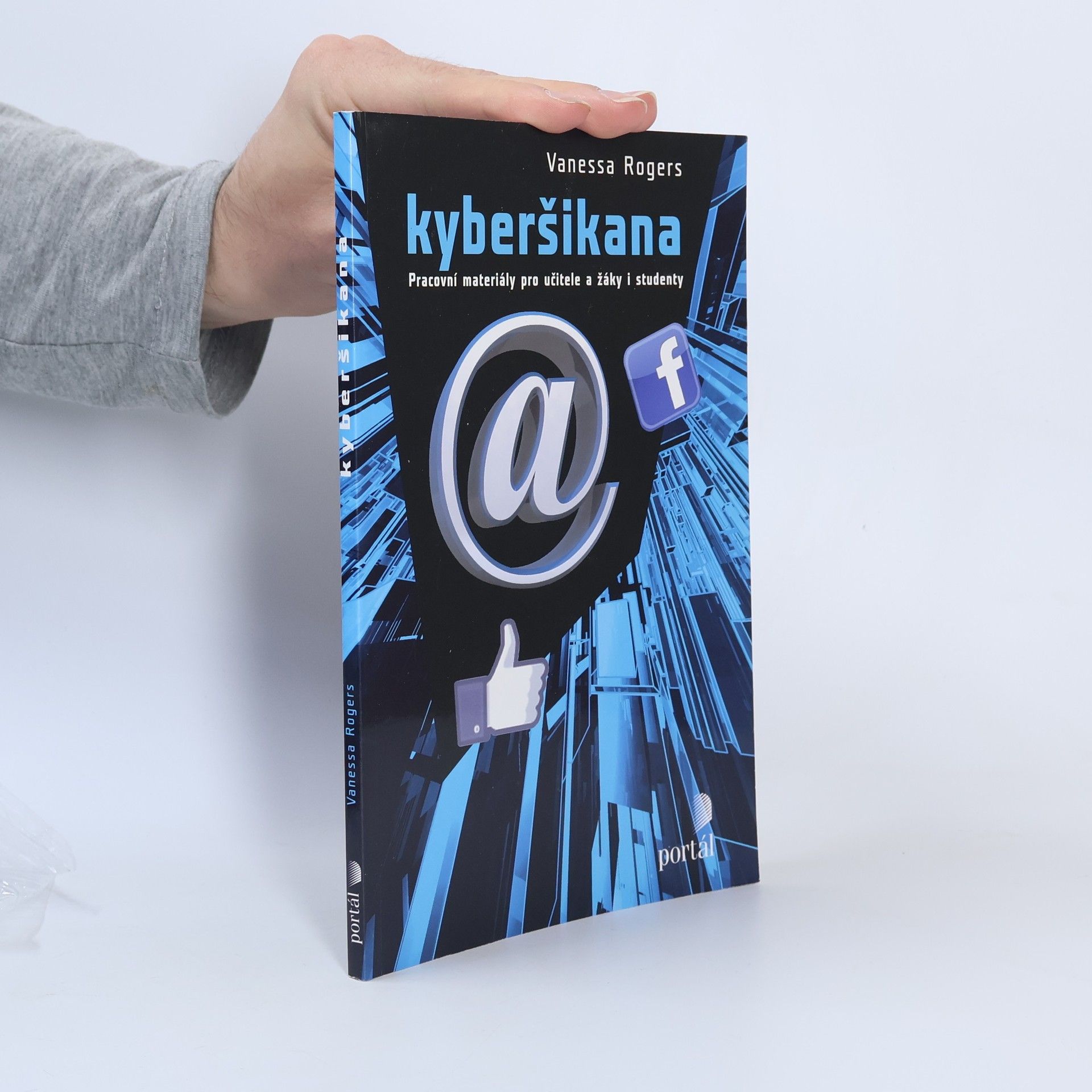 Vanessa Rogers Kyberšikana