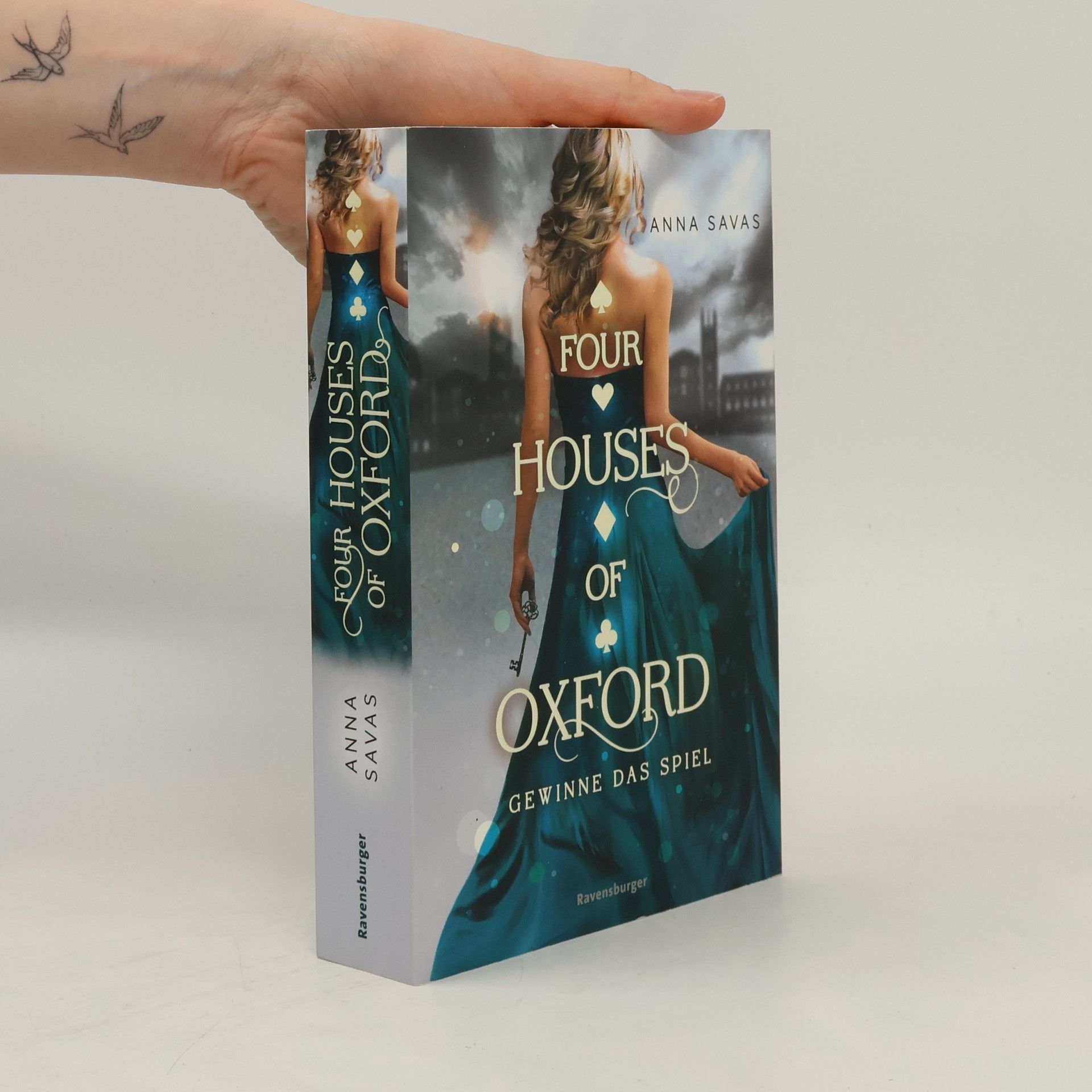 Anna Savas Four Houses of Oxford, Band 2: Gewinne das Spiel