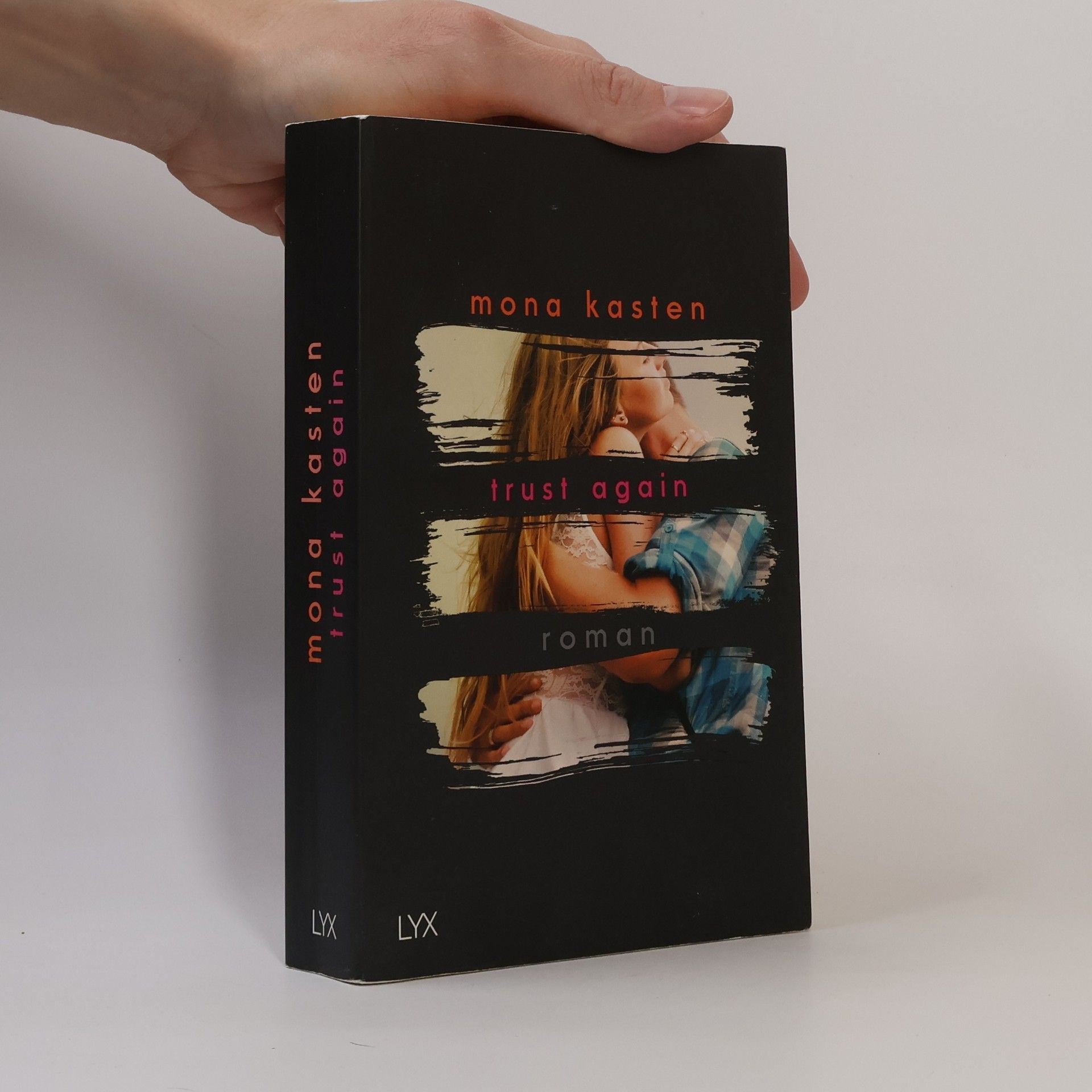 Mona Kasten Trust again