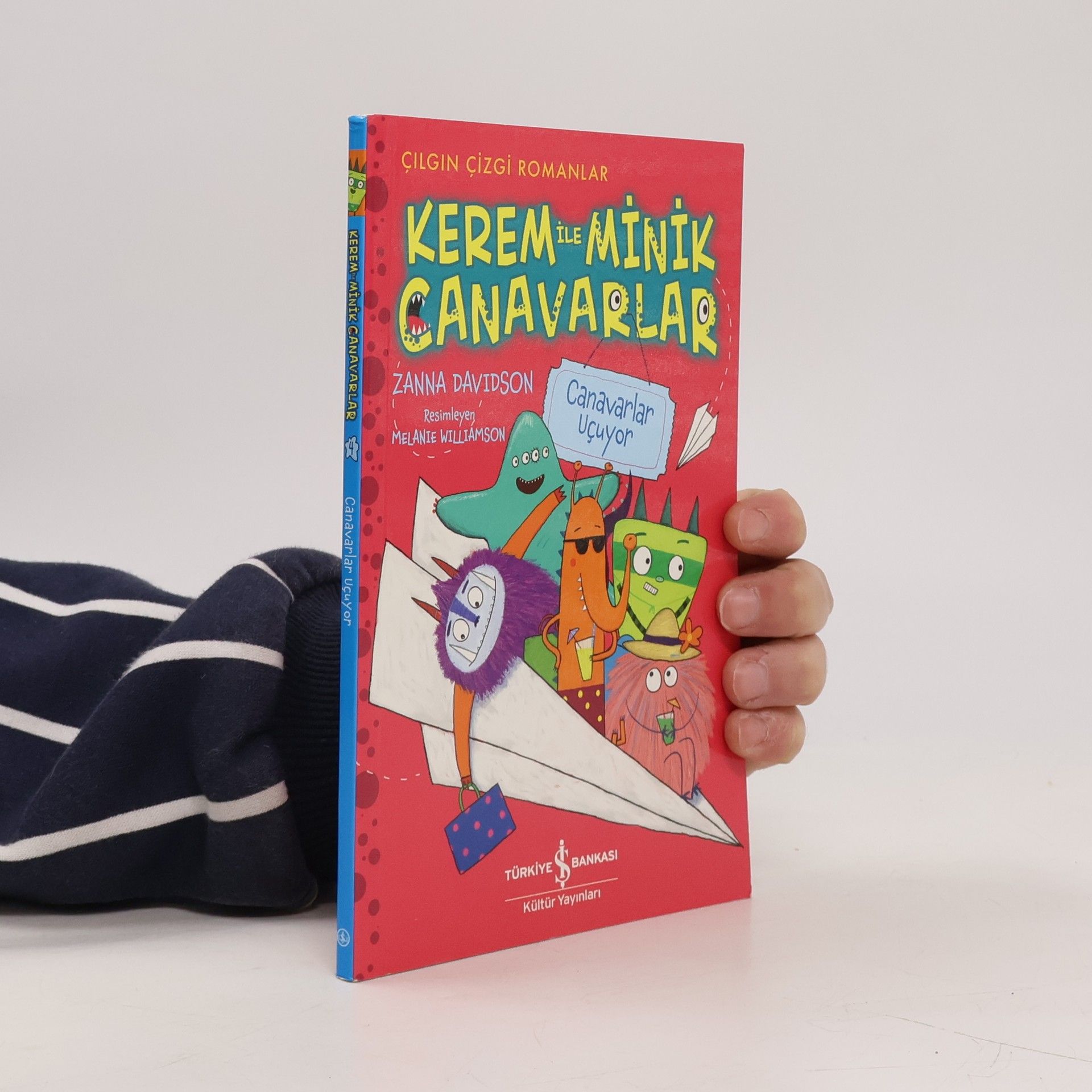 Zanna Davidson Kerem ile Minik Canavarlar - Canavarlar Uçuyor