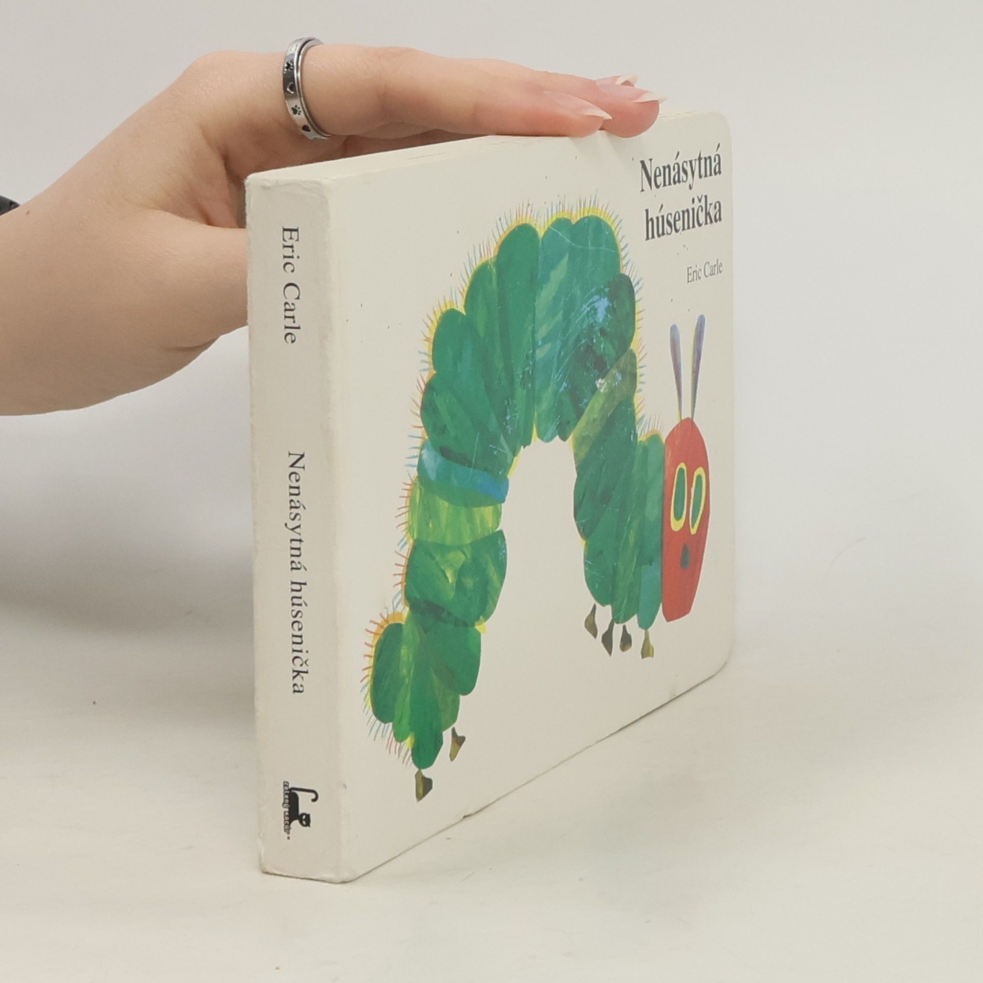 Eric Carle Nenásytná húsenička