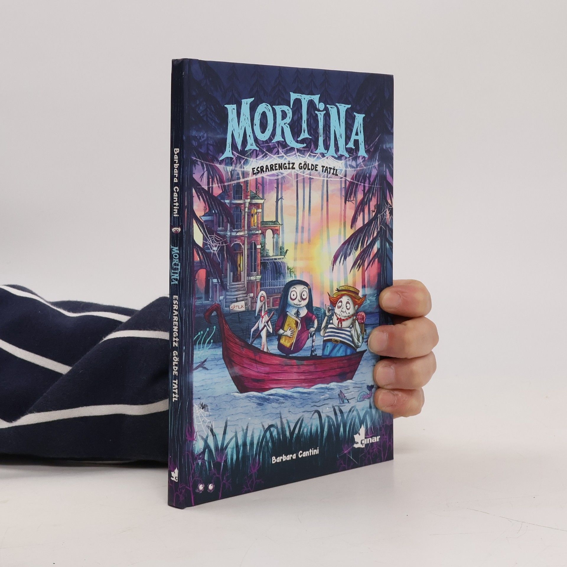 Barbara Cantini Mortina - Esrarengiz Gölde Tatil