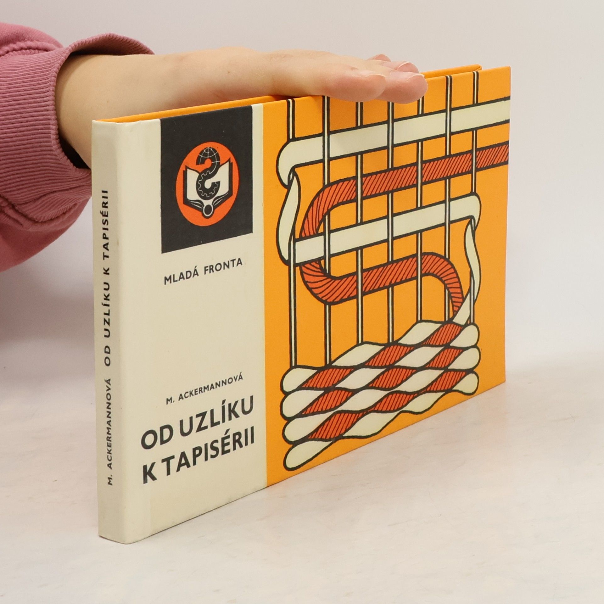 Marie Ackermann Od uzlíku k tapisérii