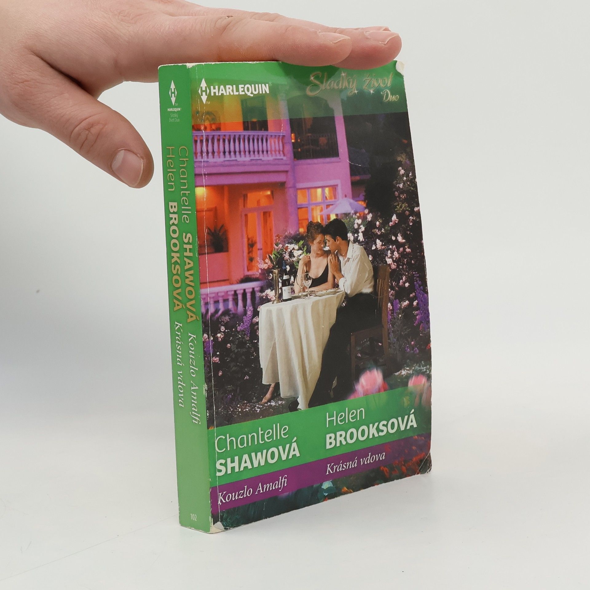 Helen Brooks Kouzlo Amalfi / Krásná vdova